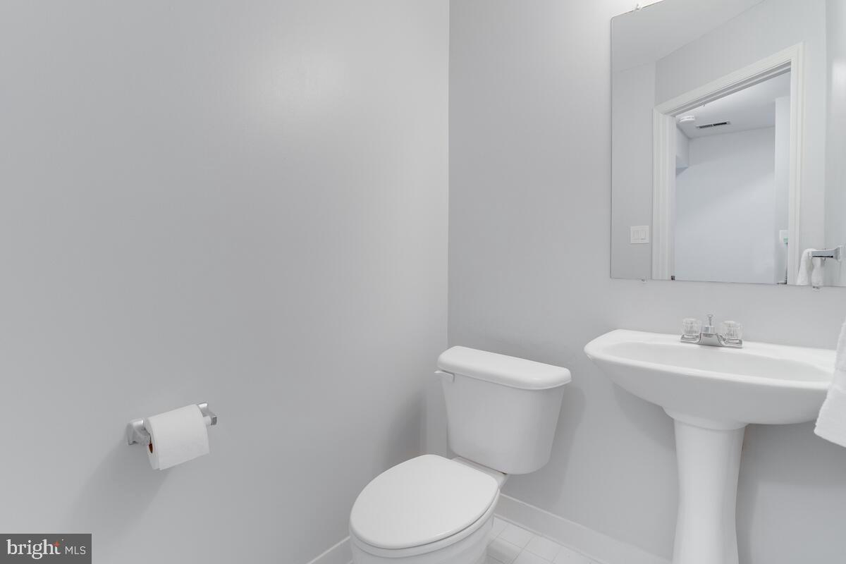 STONEY BEACH - Residential