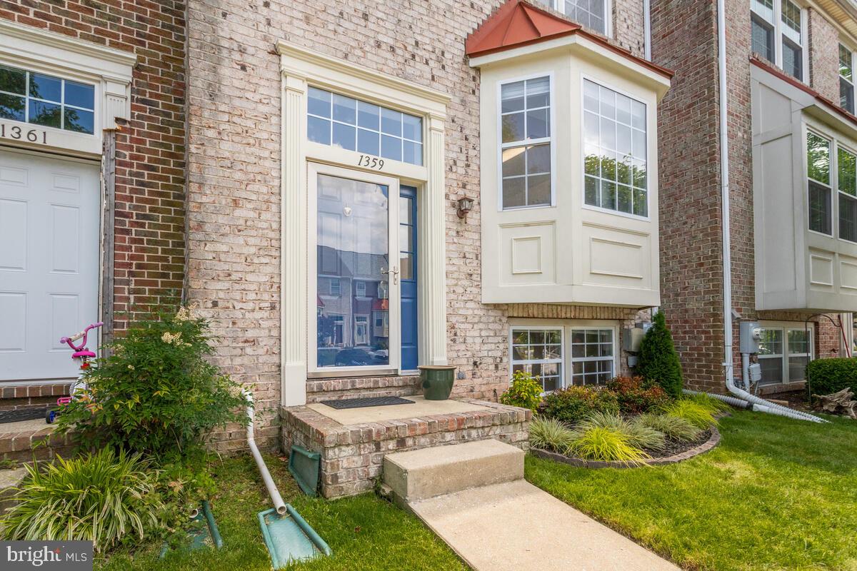 STONEY BEACH - Residential