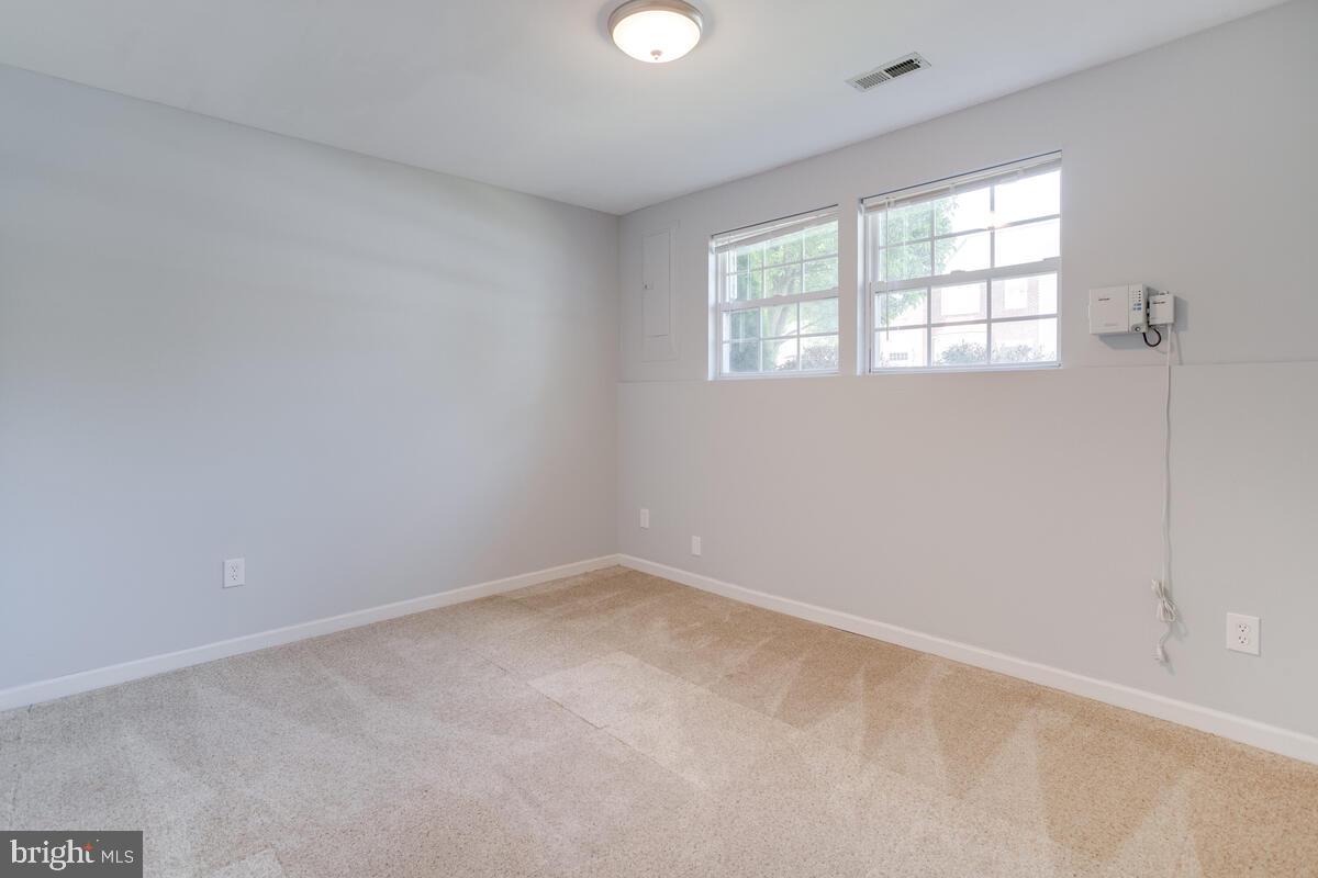 STONEY BEACH - Residential