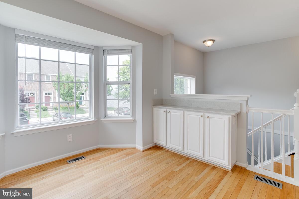 STONEY BEACH - Residential