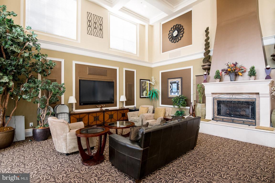 WHITE FLINT STATION - Residential Lease