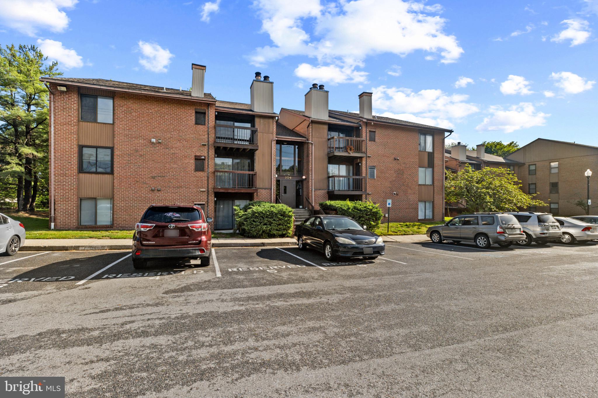 SUN VALLEY CONDOMINIUMS - Residential
