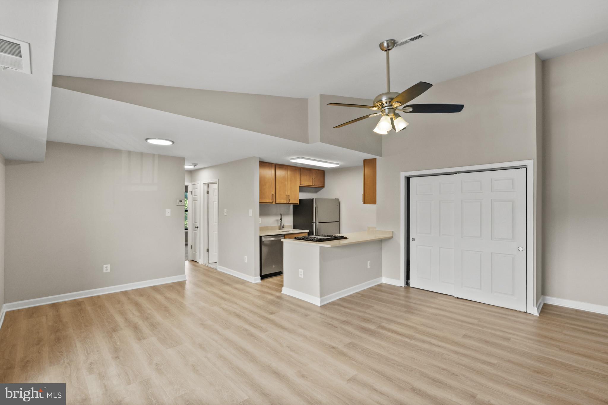 SUN VALLEY CONDOMINIUMS - Residential