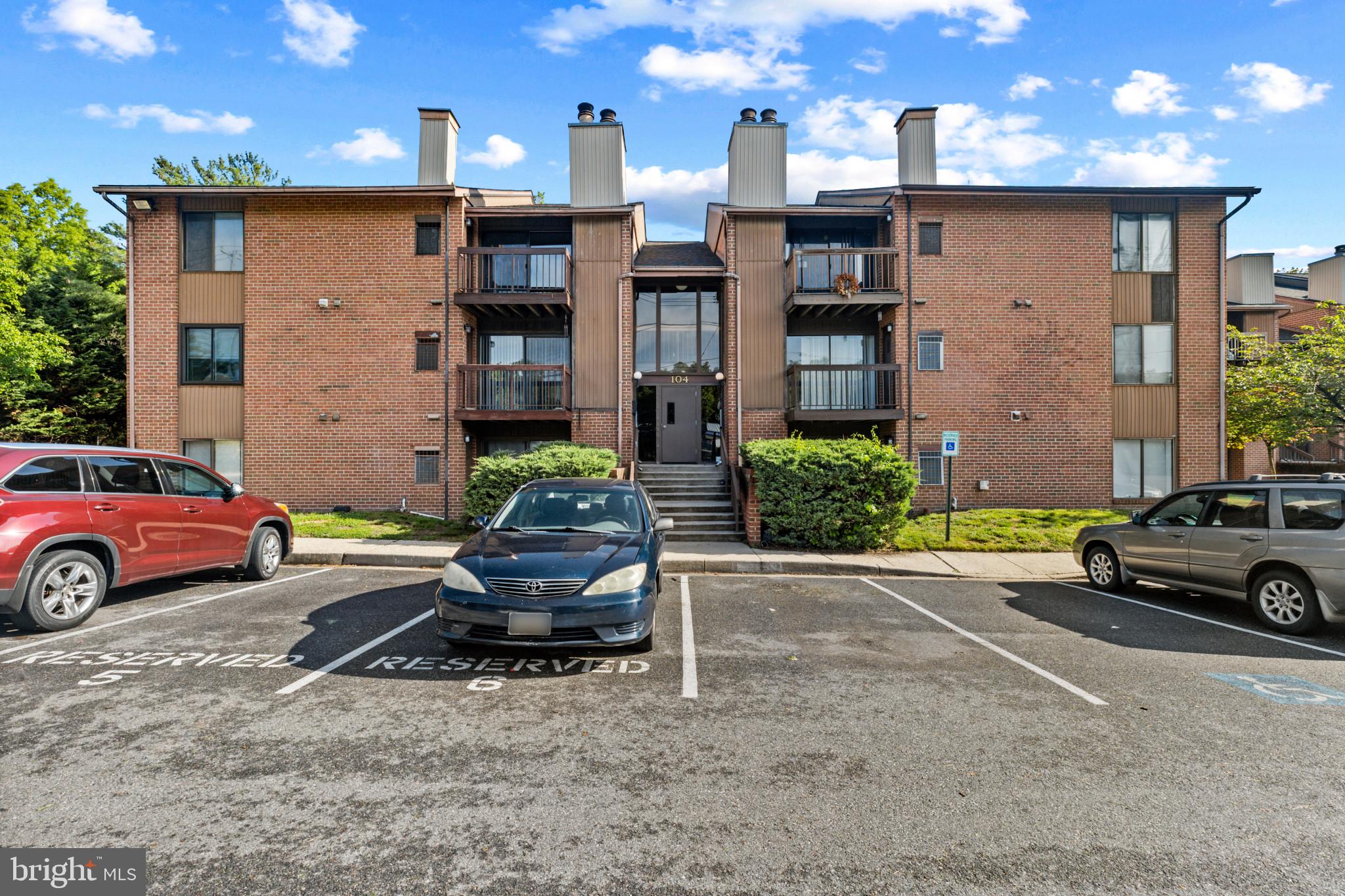 SUN VALLEY CONDOMINIUMS - Residential