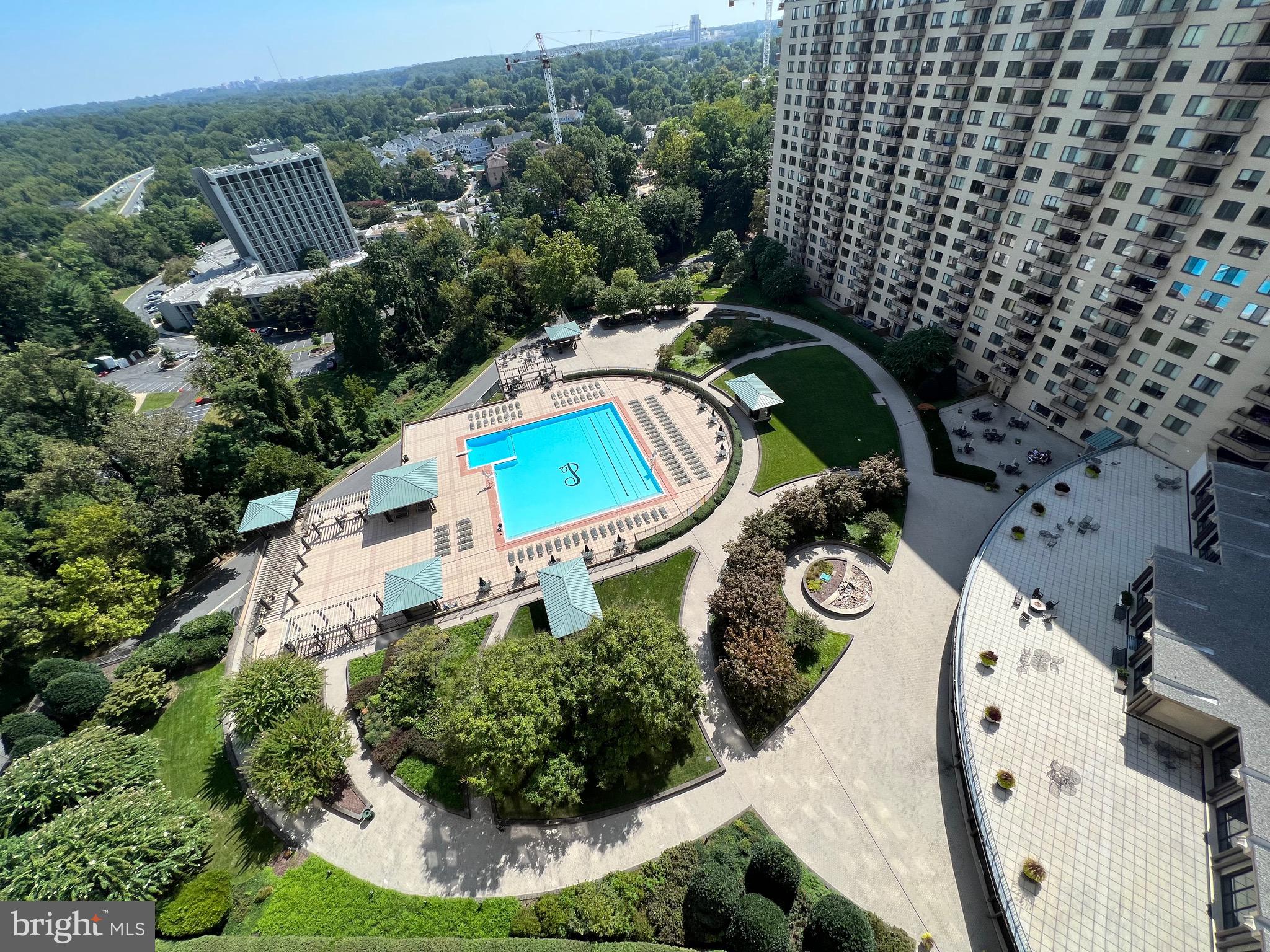 PROMENADE TOWERS - Residential Lease