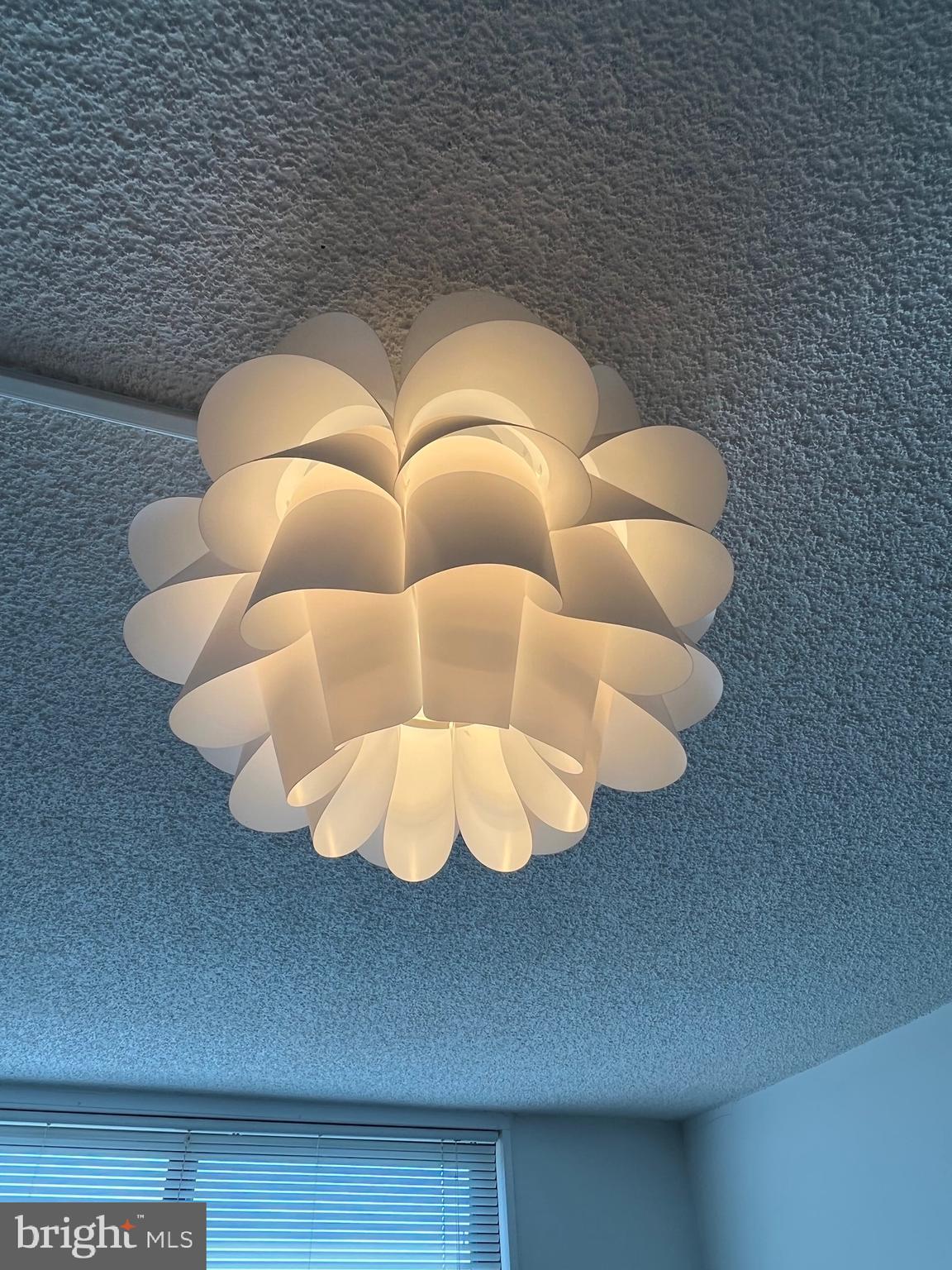 PROMENADE TOWERS - Residential Lease