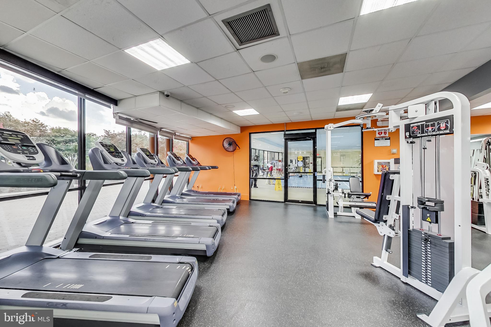 PROMENADE TOWERS - Residential Lease