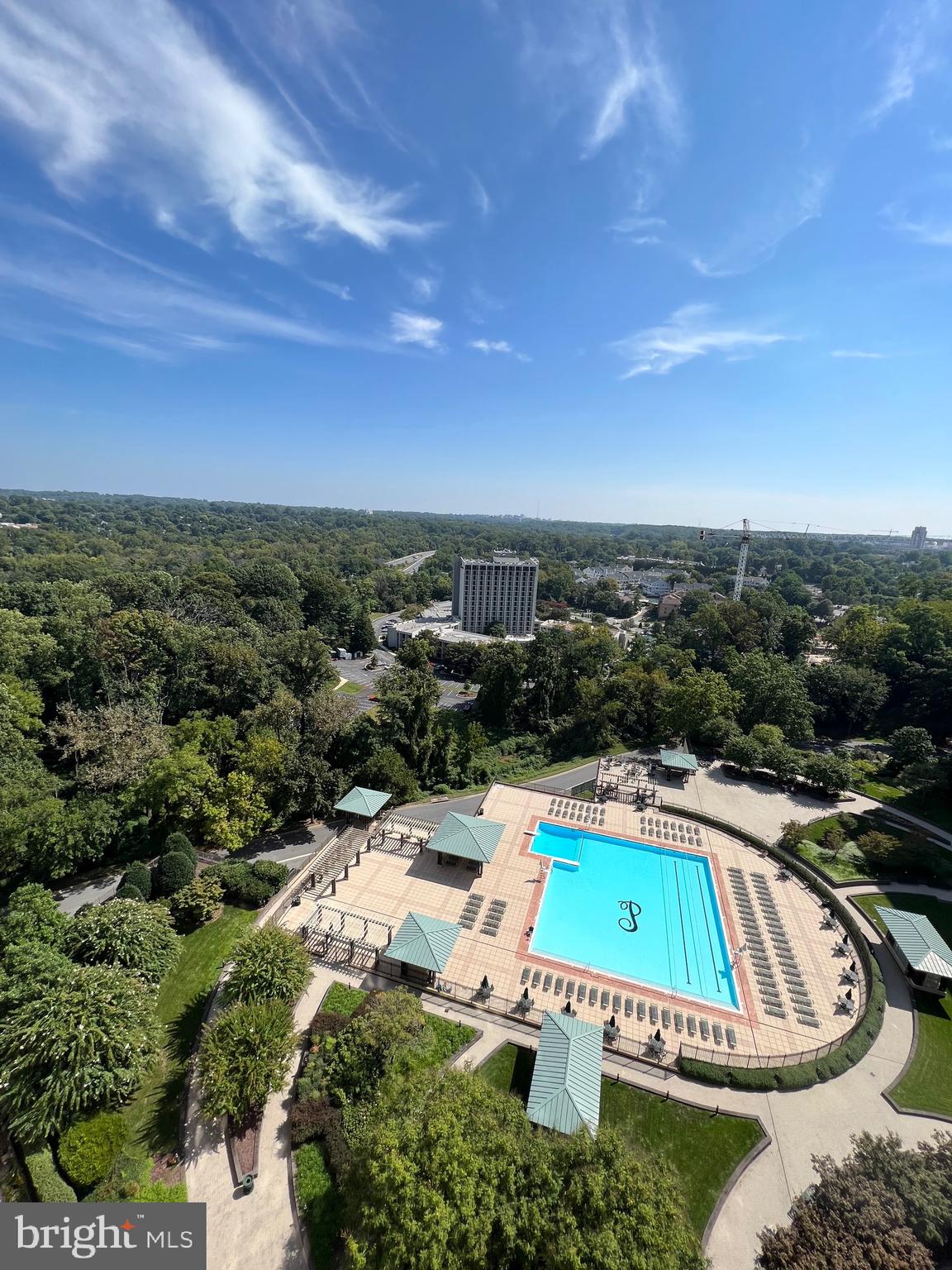 PROMENADE TOWERS - Residential Lease