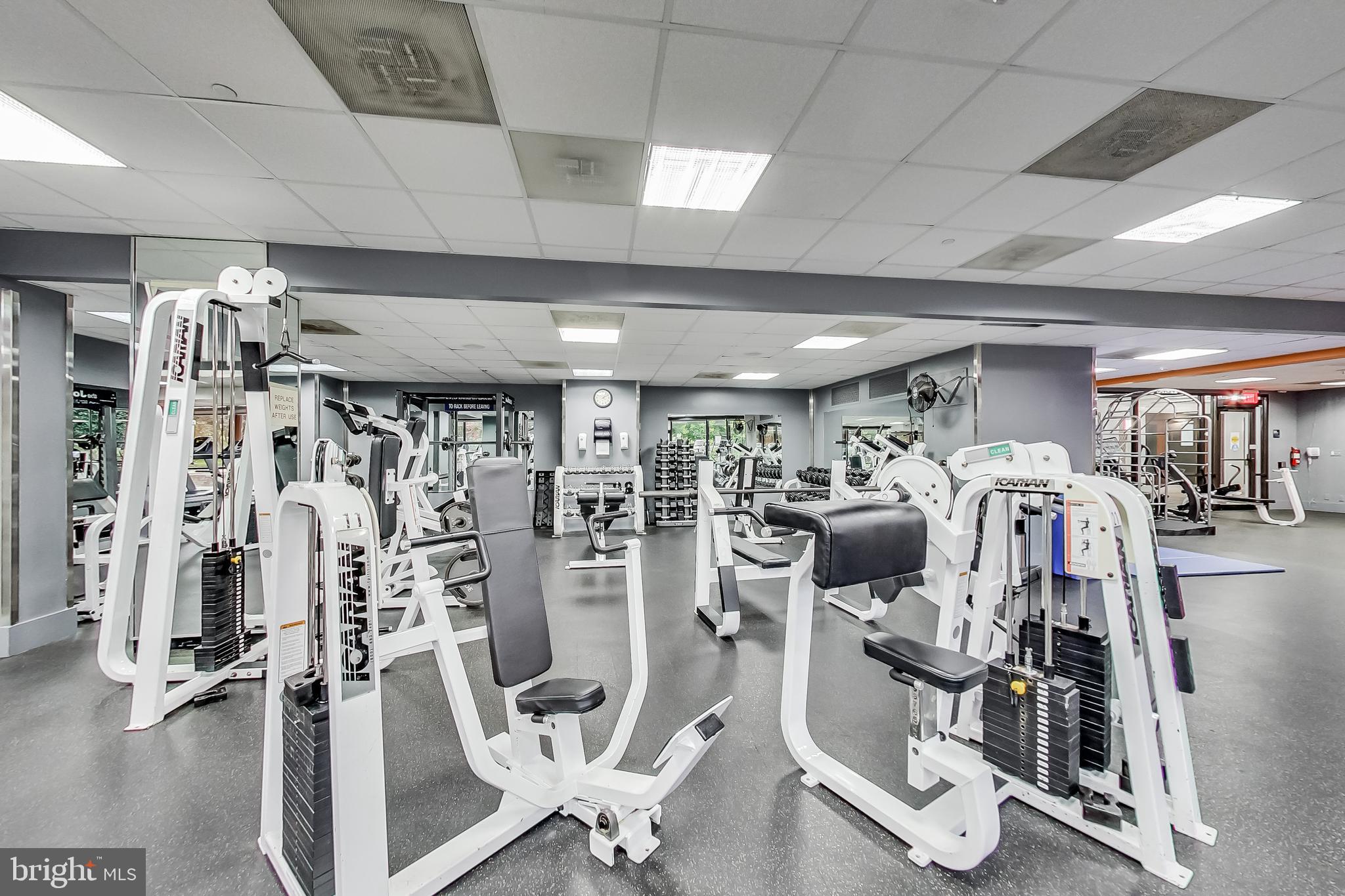 PROMENADE TOWERS - Residential Lease