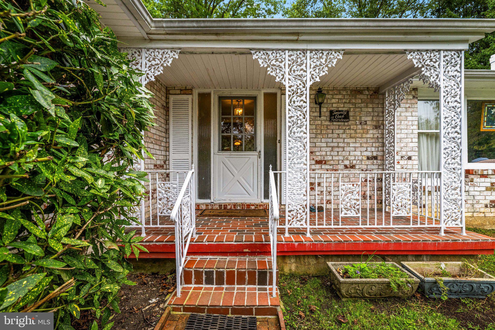 2114 POT SPRING ROAD