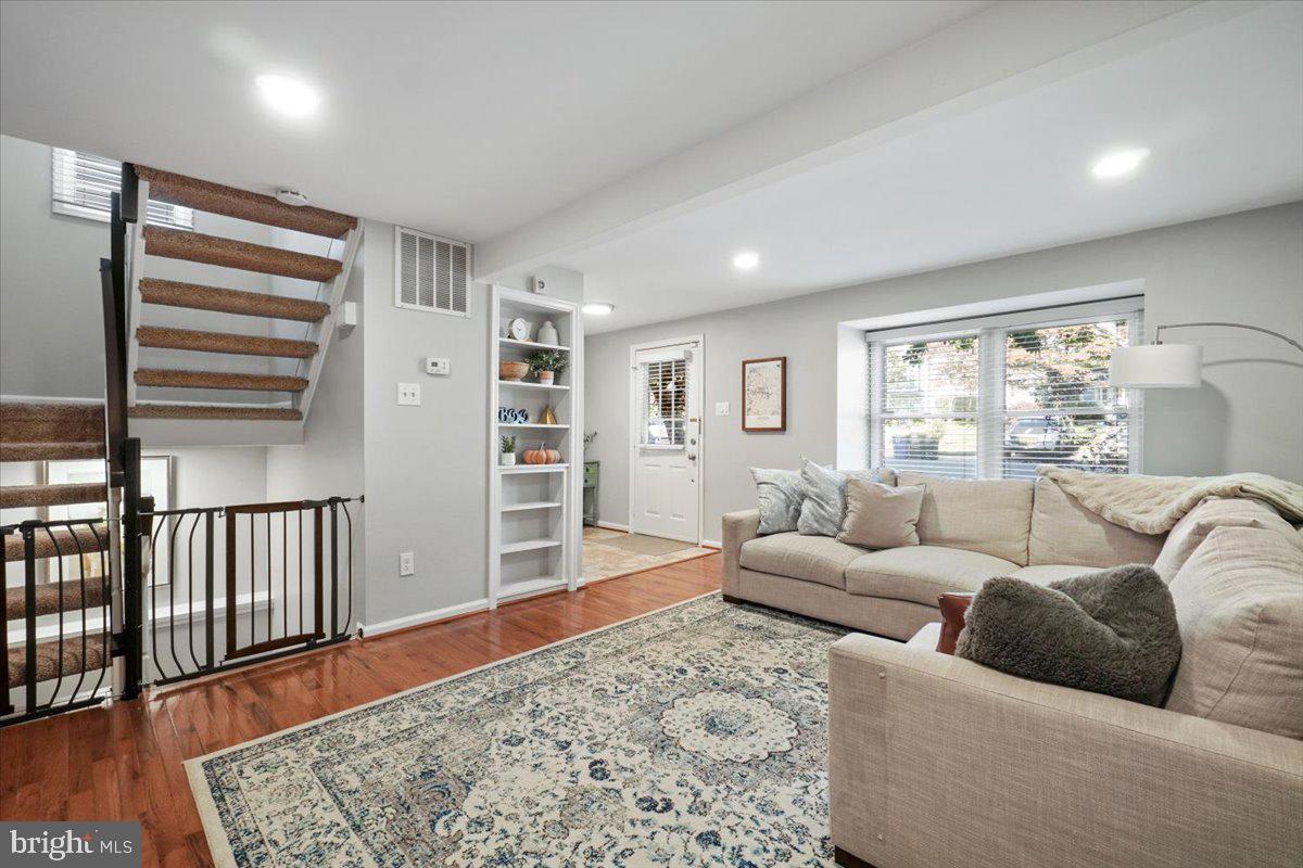 BIRCHFIELD WOODS - Residential