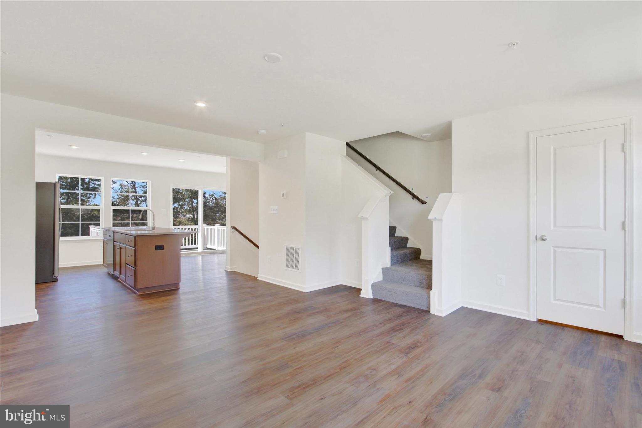 HOMESTEAD ACRES - Residential Lease