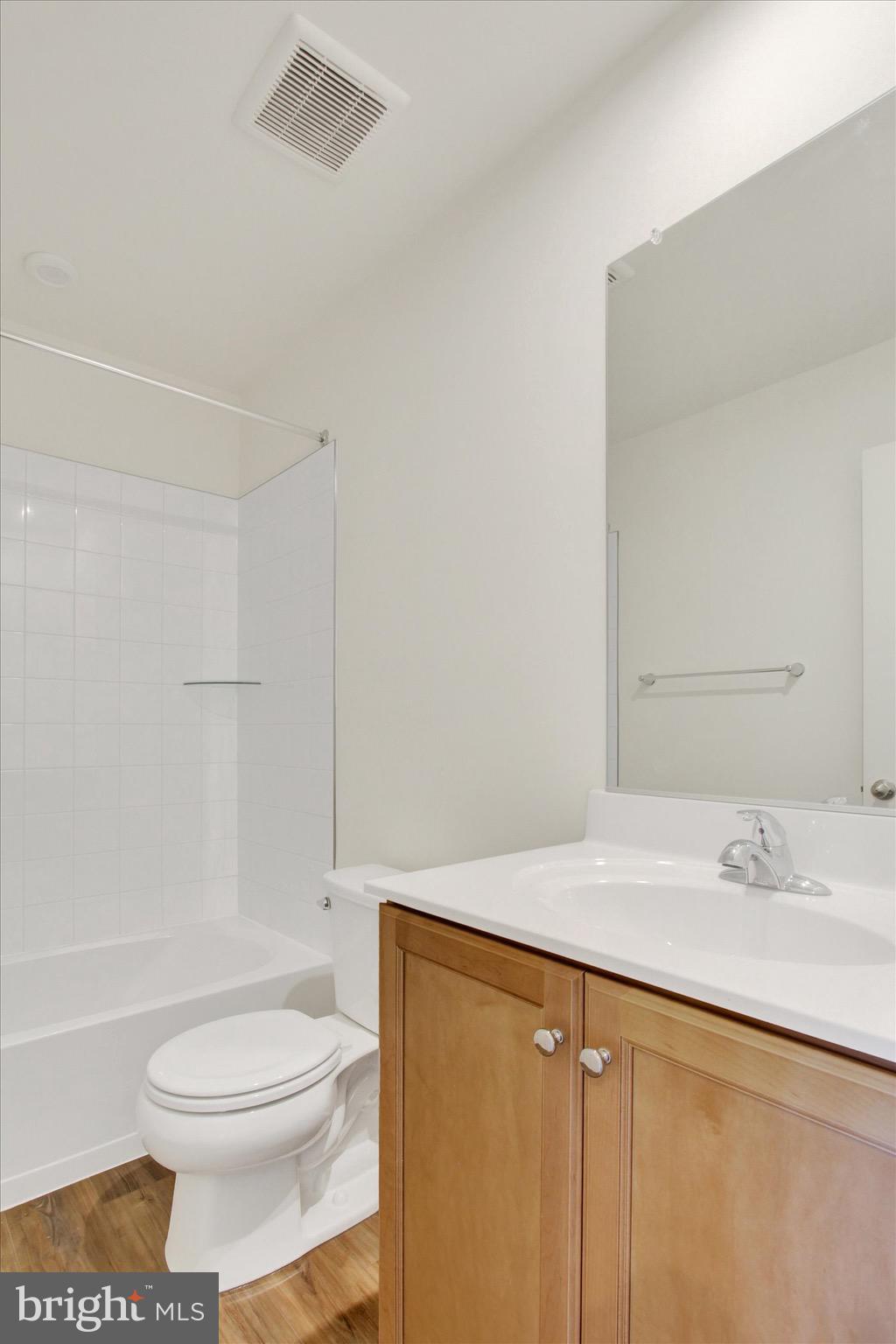 HOMESTEAD ACRES - Residential Lease