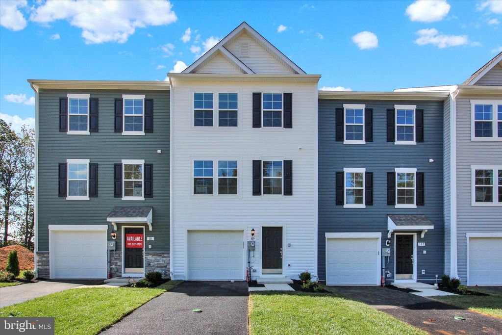 Photo of 103 Homestead Drive, HANOVER, PA 17331 (MLS # PAYK2091934)