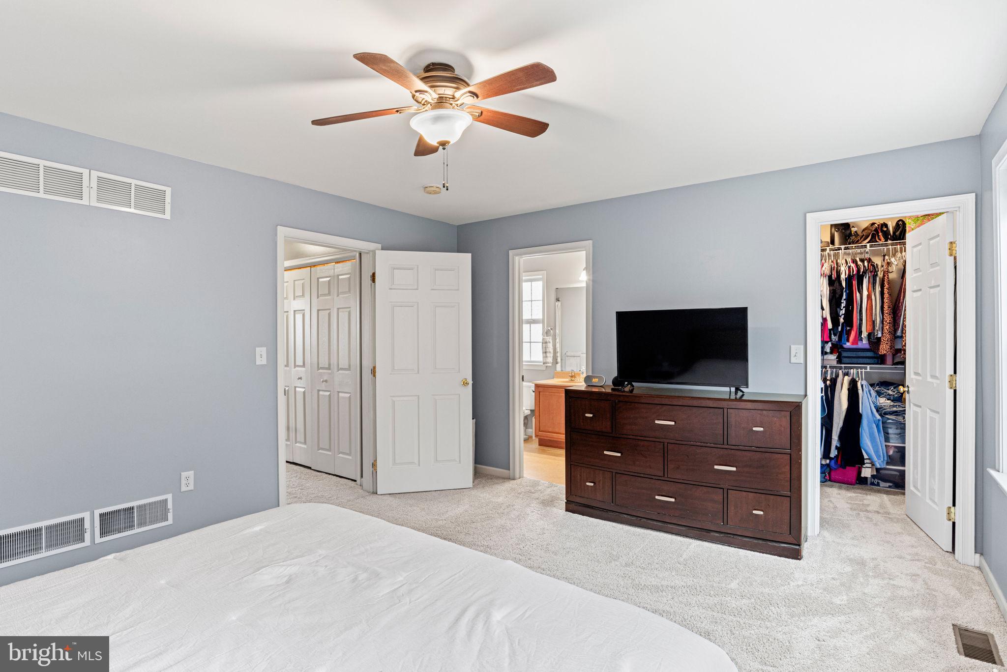 SCHOOLHOUSE CROSSING - Residential