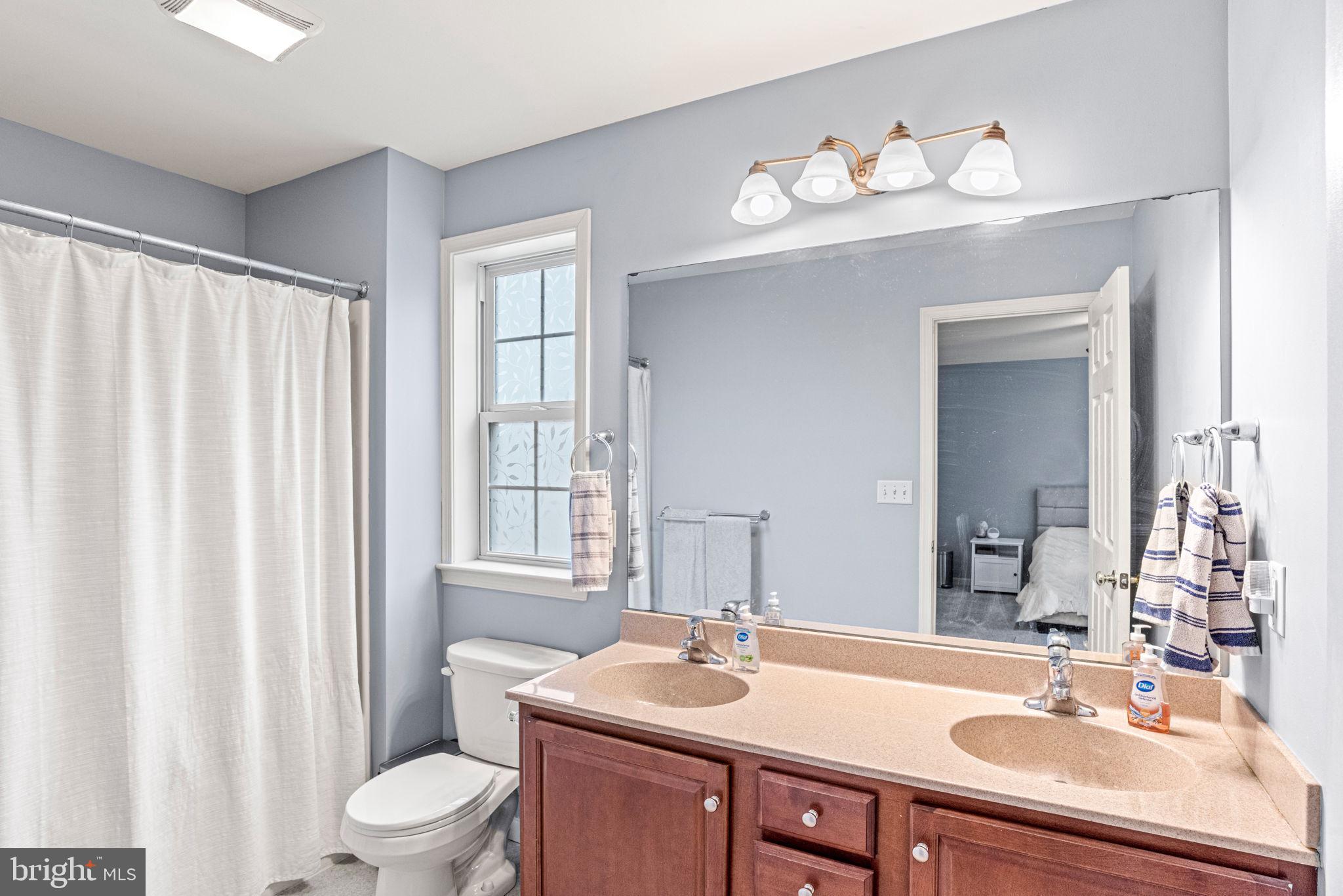 SCHOOLHOUSE CROSSING - Residential