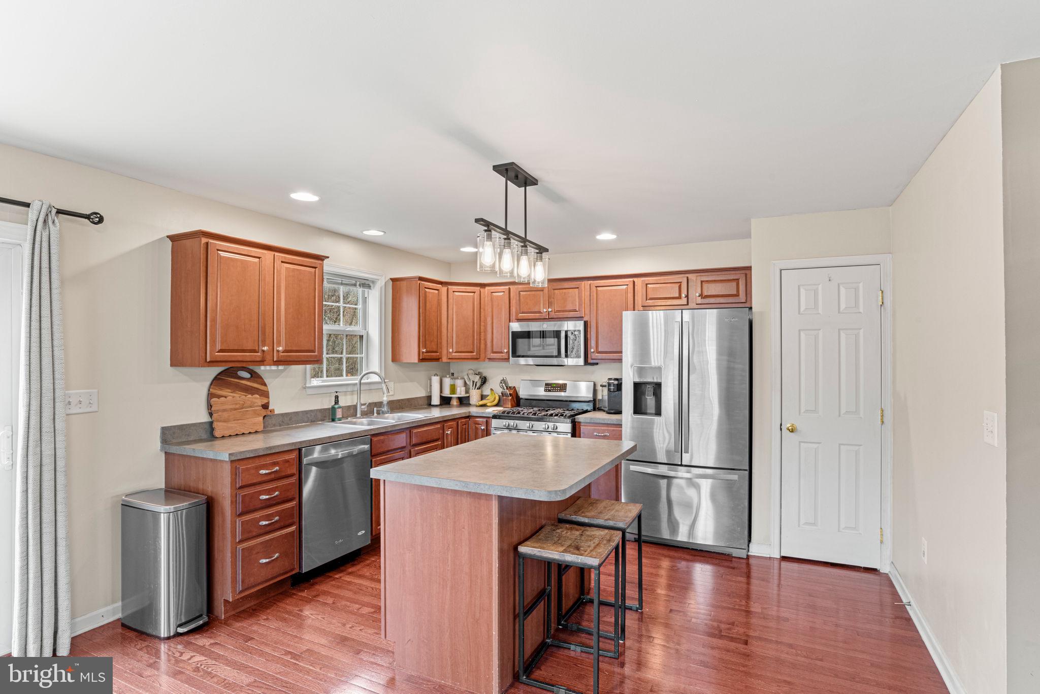 SCHOOLHOUSE CROSSING - Residential