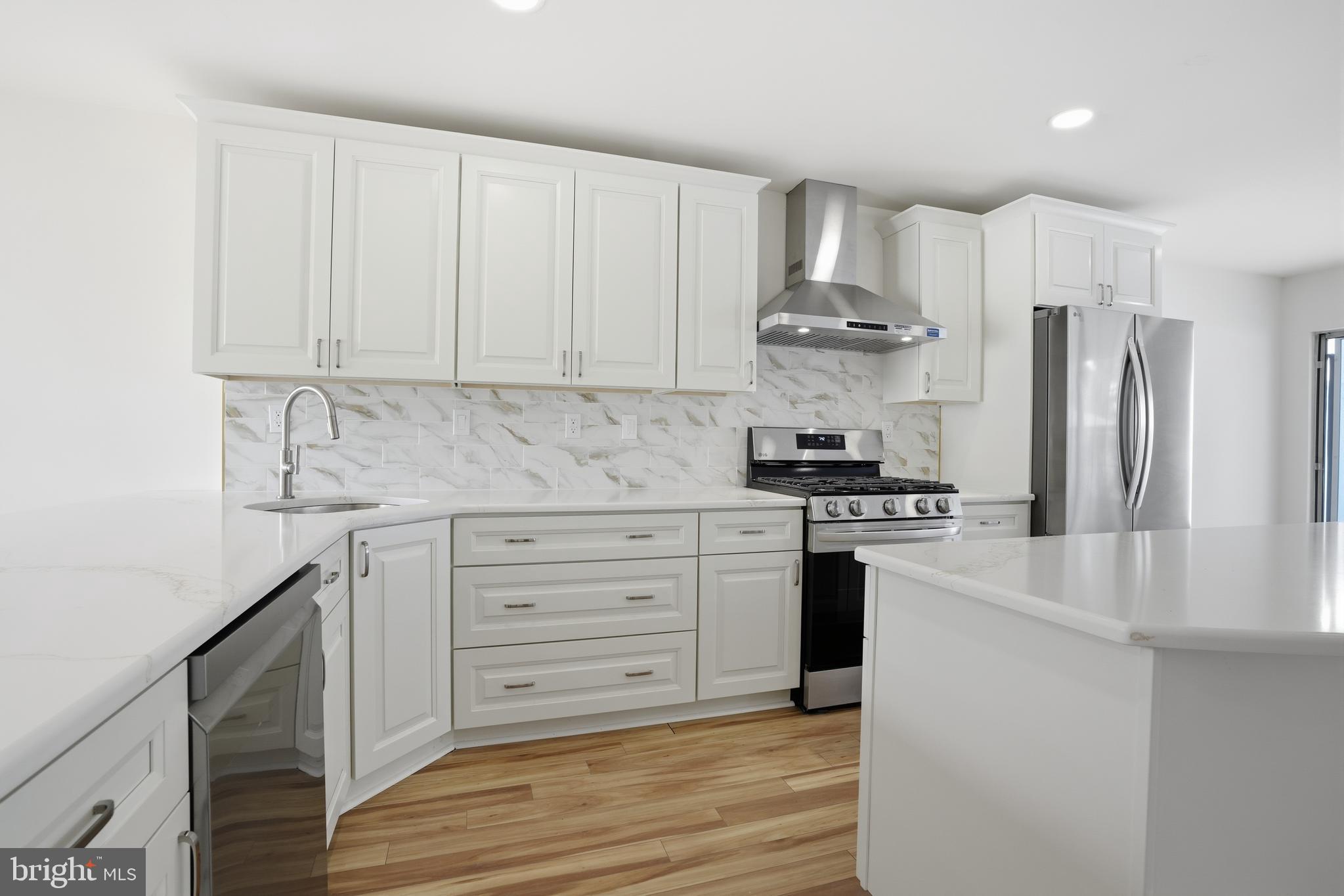 BROOKSTONE - Residential