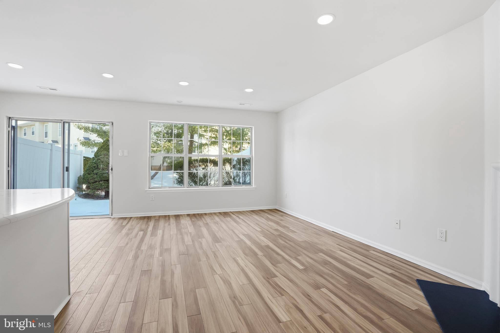 BROOKSTONE - Residential