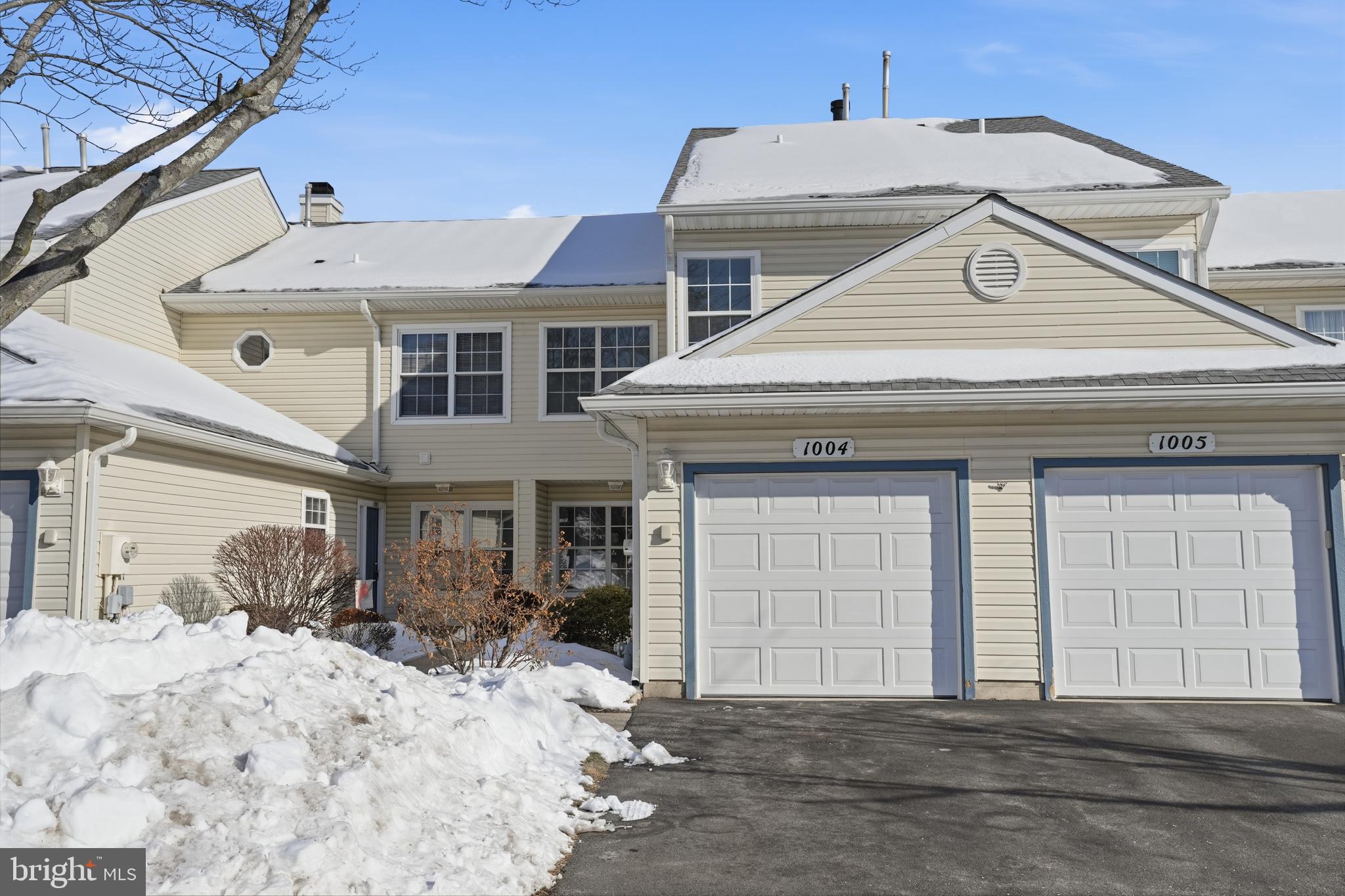 BROOKSTONE - Residential