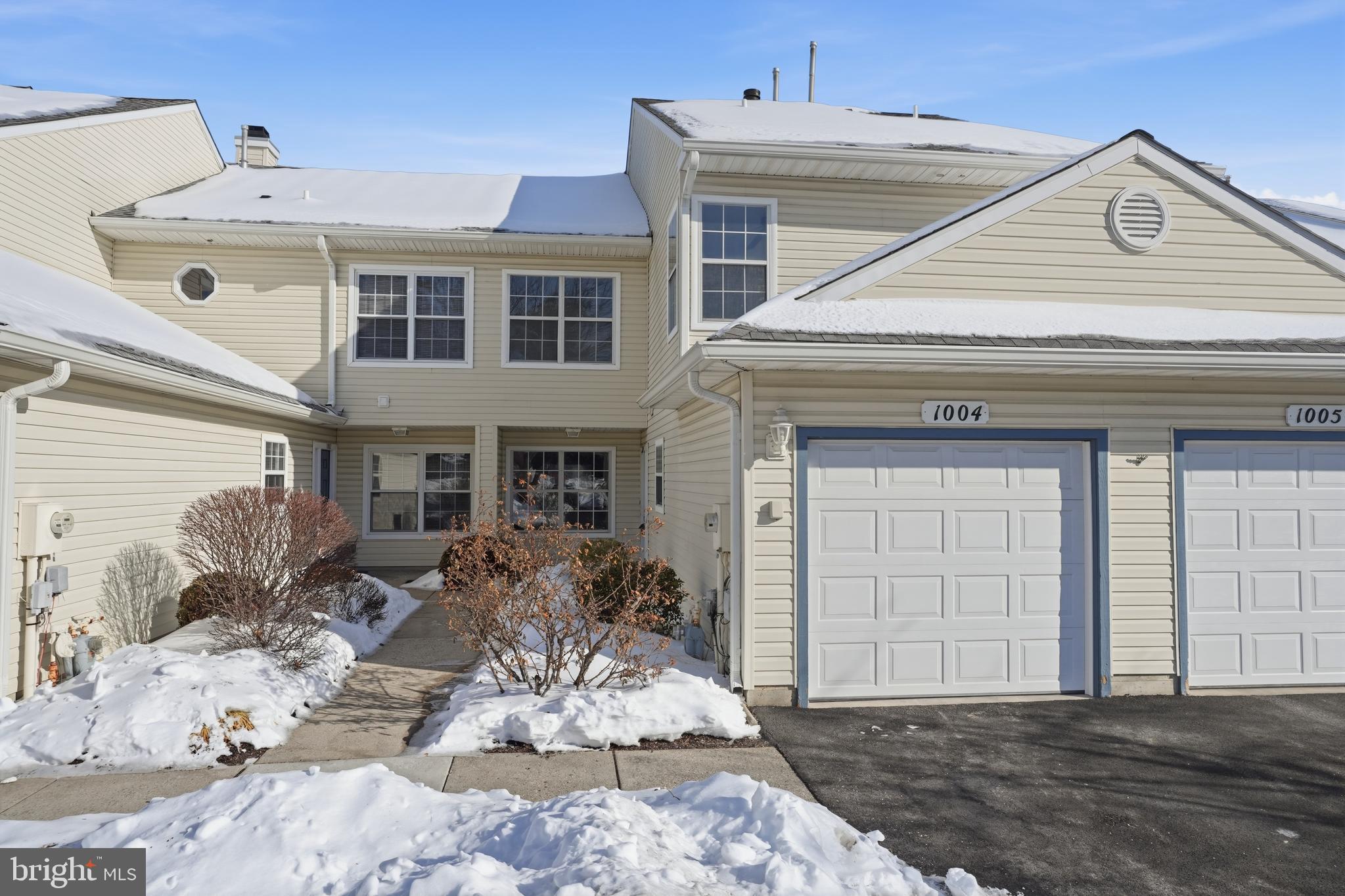 BROOKSTONE - Residential