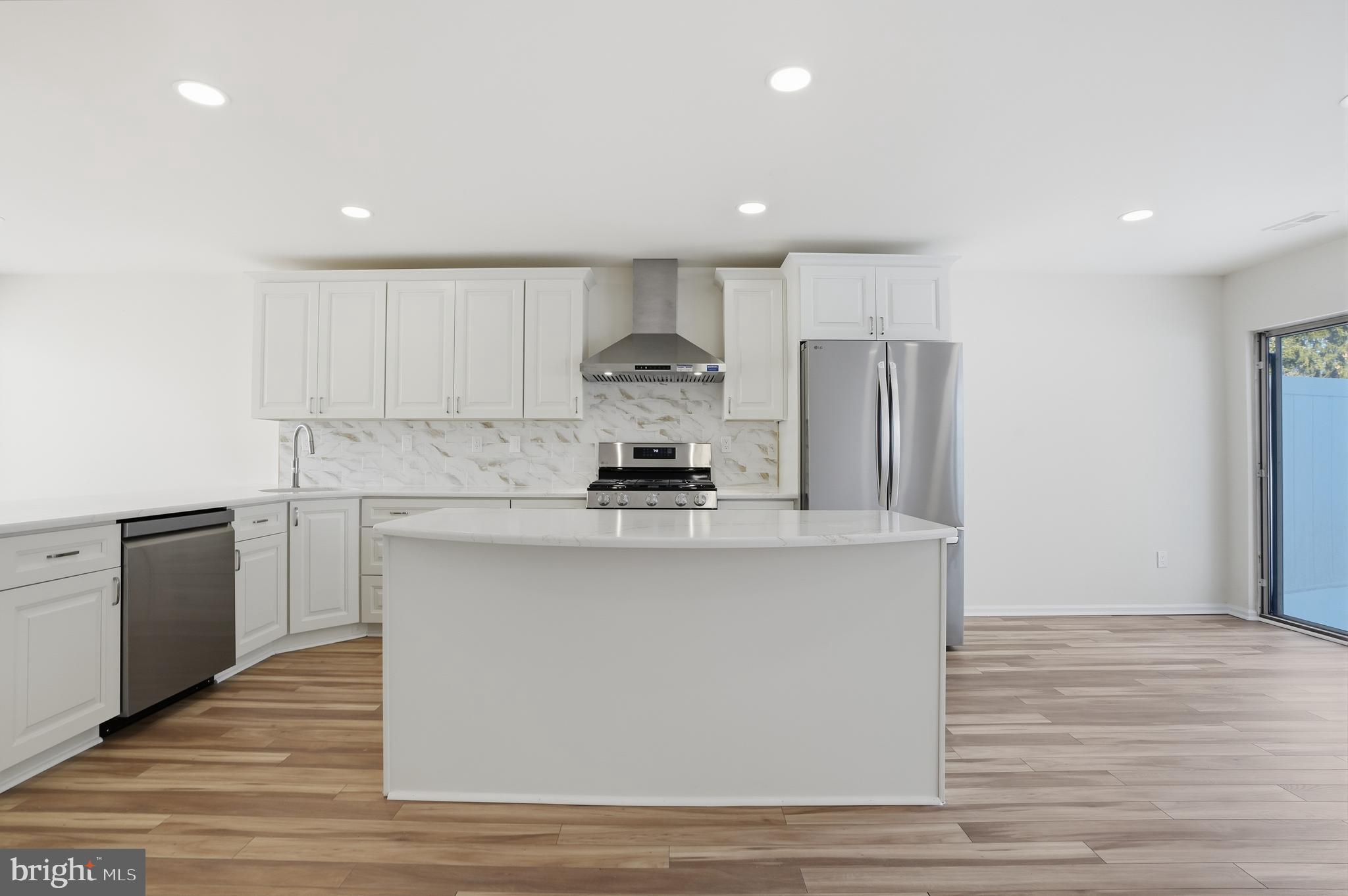 BROOKSTONE - Residential