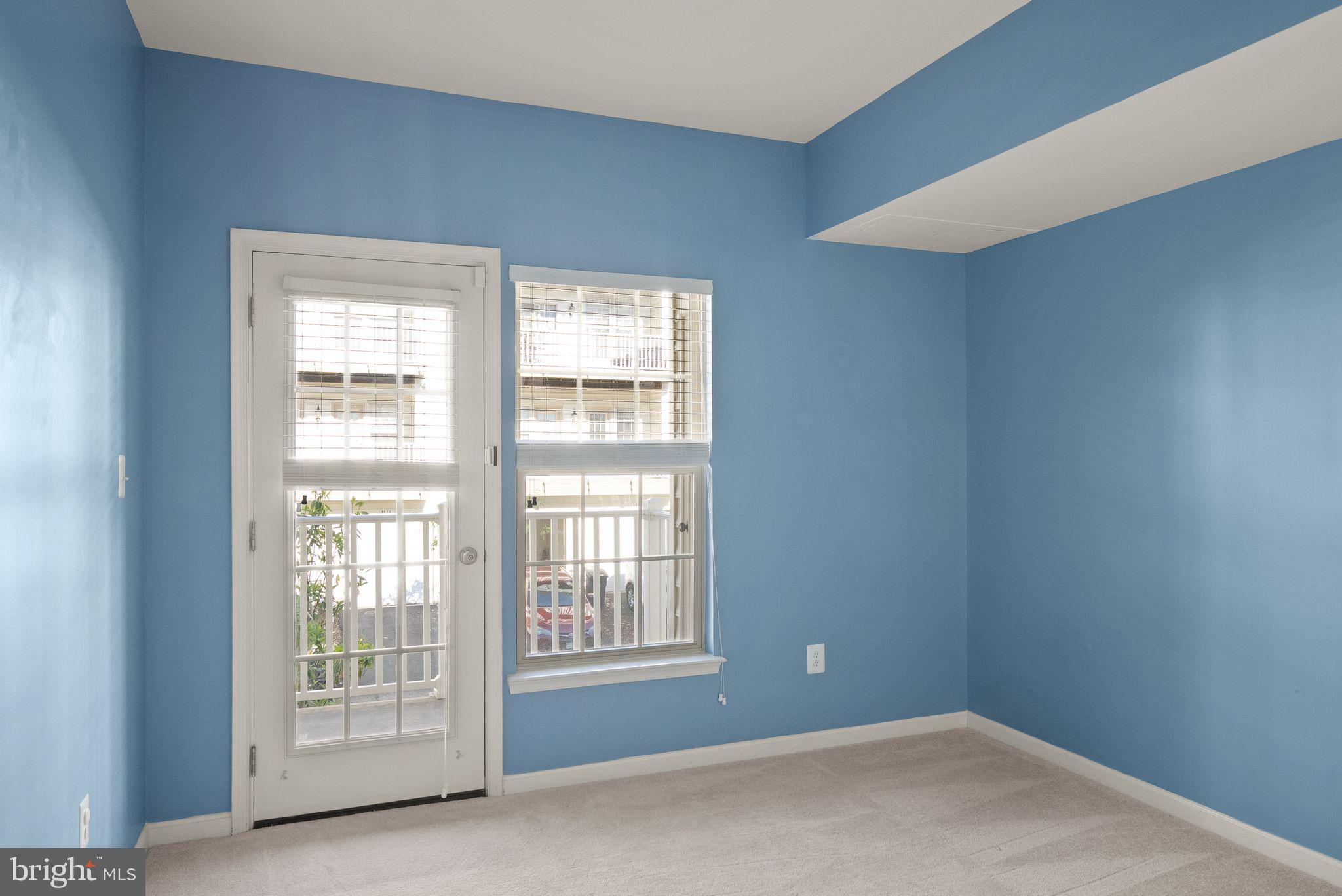 MADISON CRESCENT - Residential