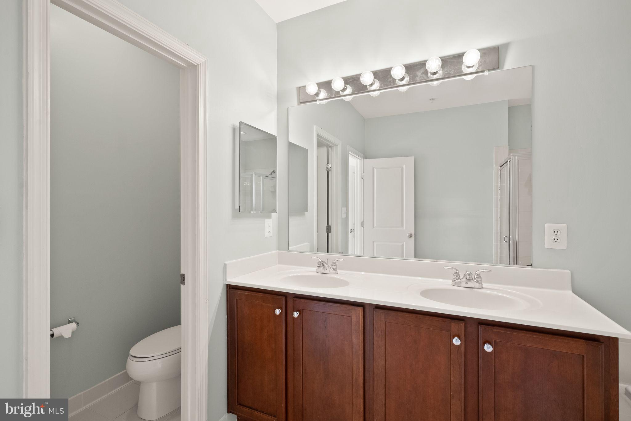 MADISON CRESCENT - Residential