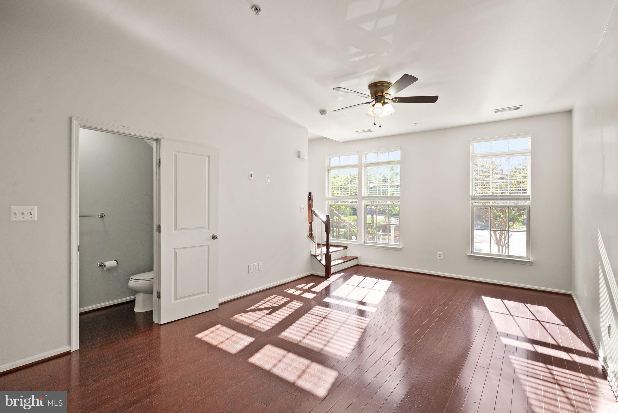 MADISON CRESCENT - Residential