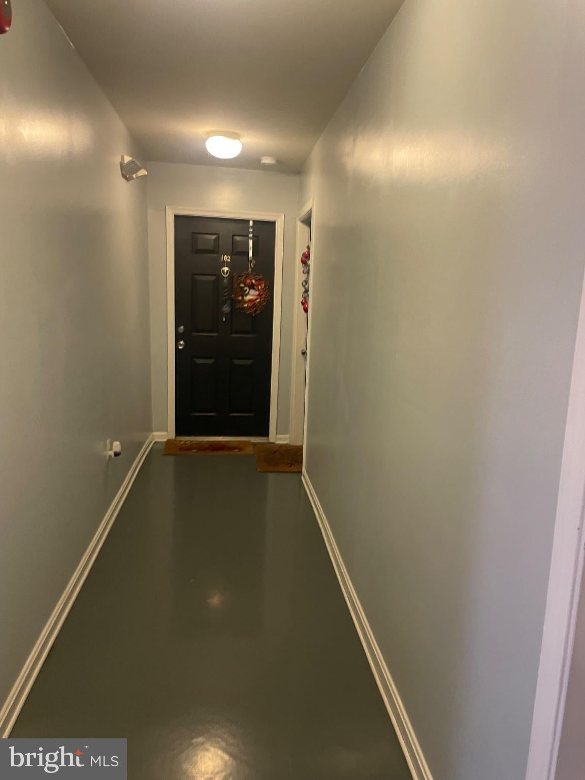 1240 HOLBROOK TERRACE NE 102