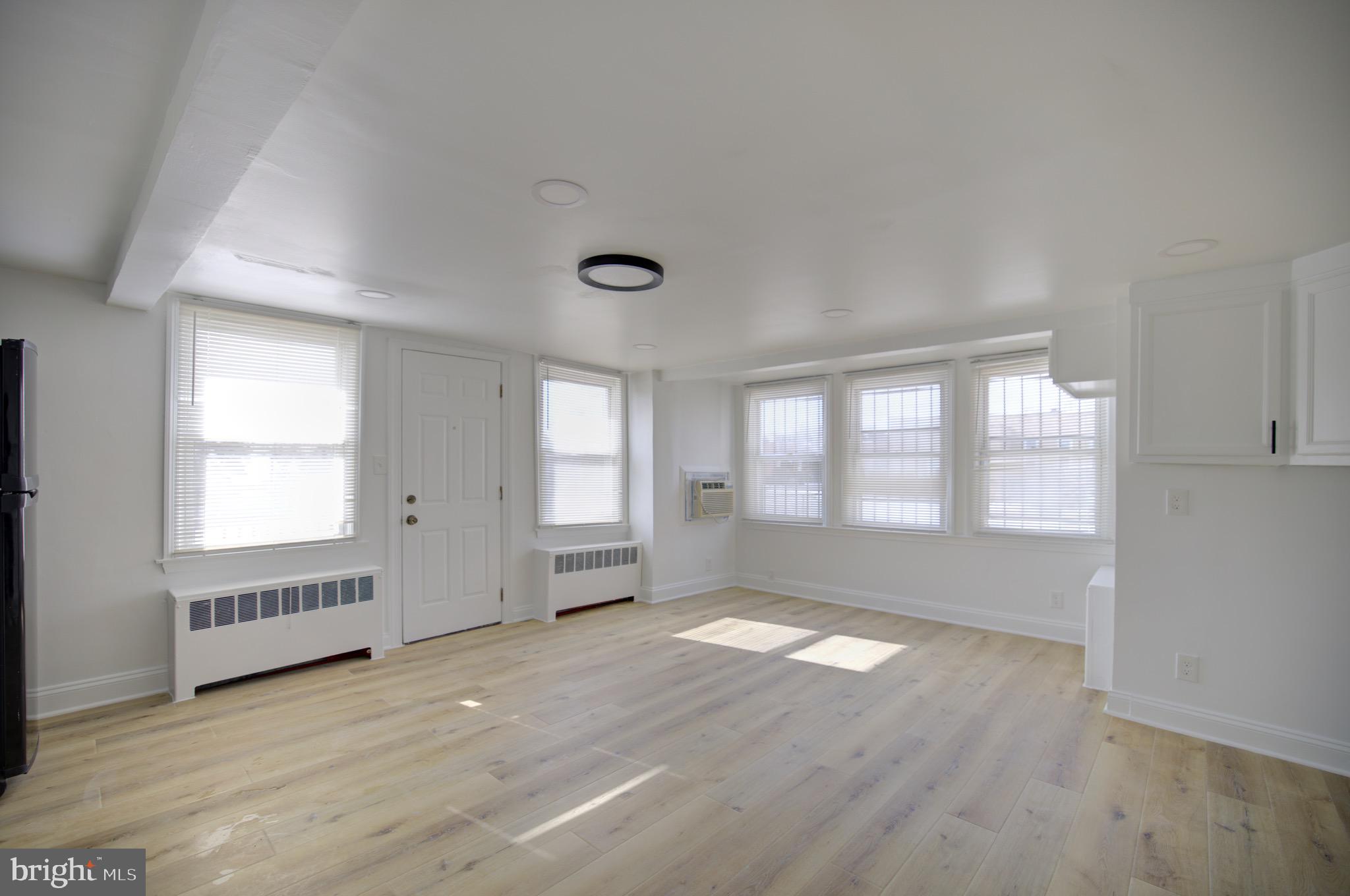 HAMILTON HILLS - Residential Lease