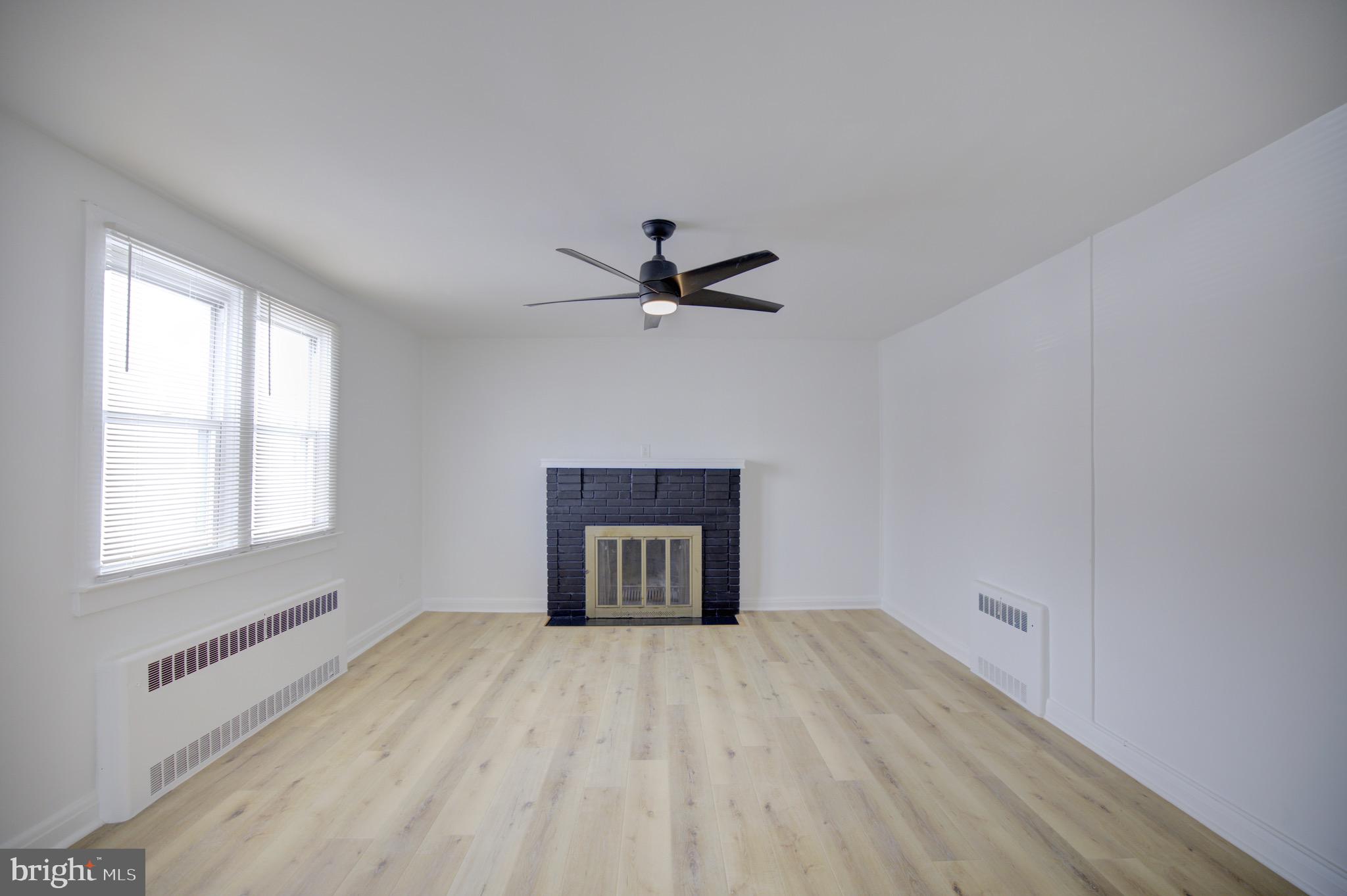 HAMILTON HILLS - Residential Lease