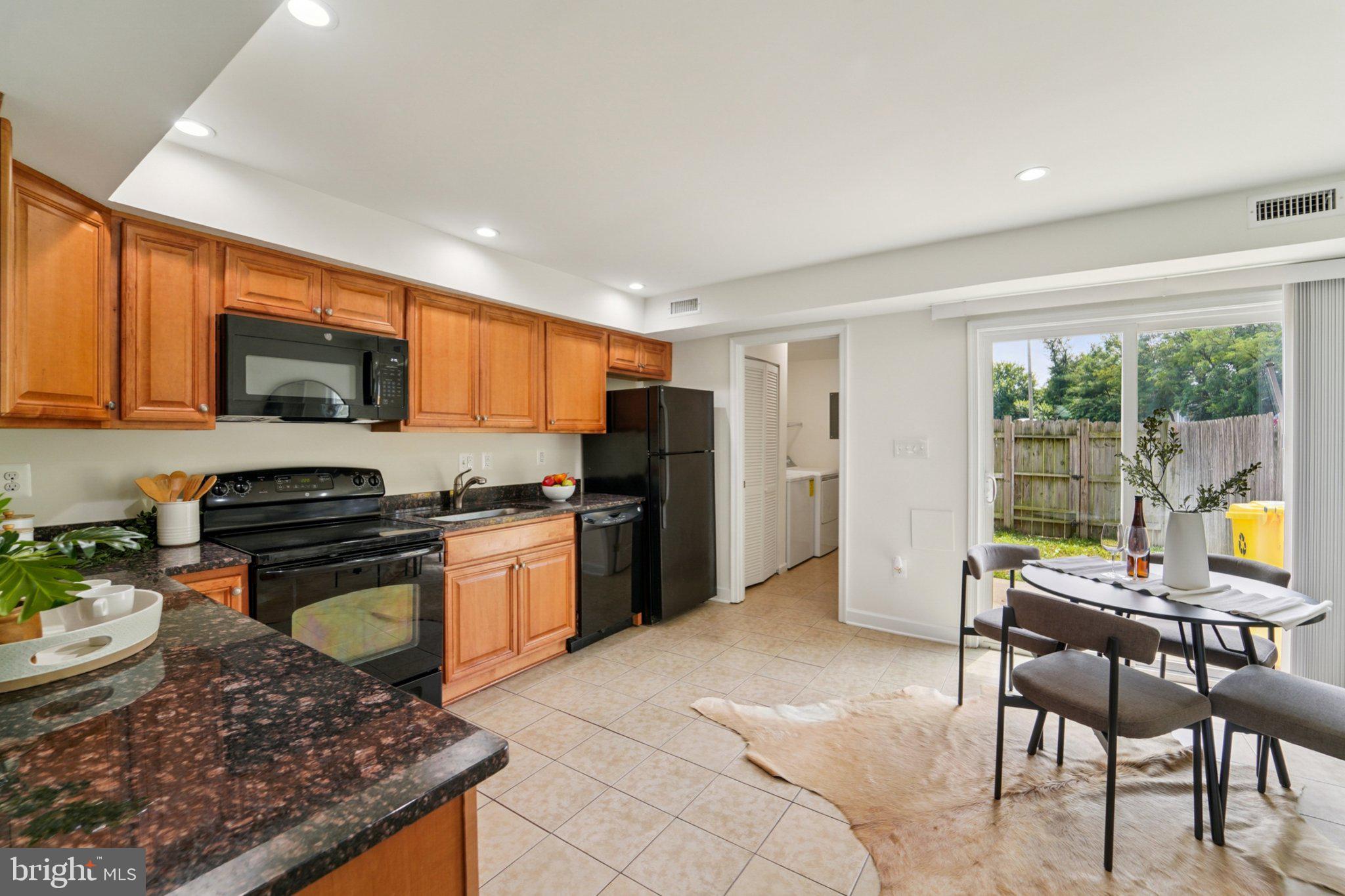 6416 LAMPLIGHTER RIDGE