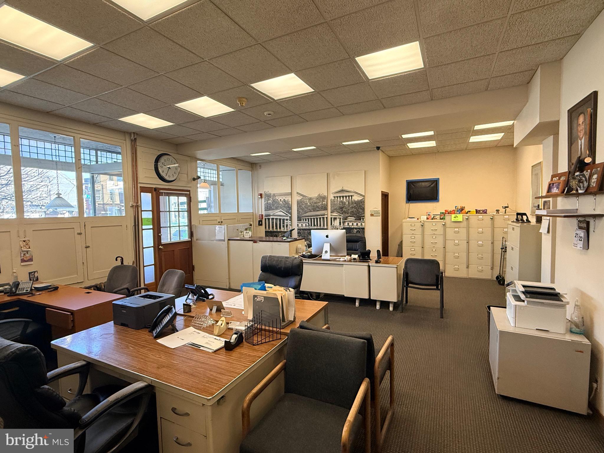 FISHTOWN - Commercial Sale