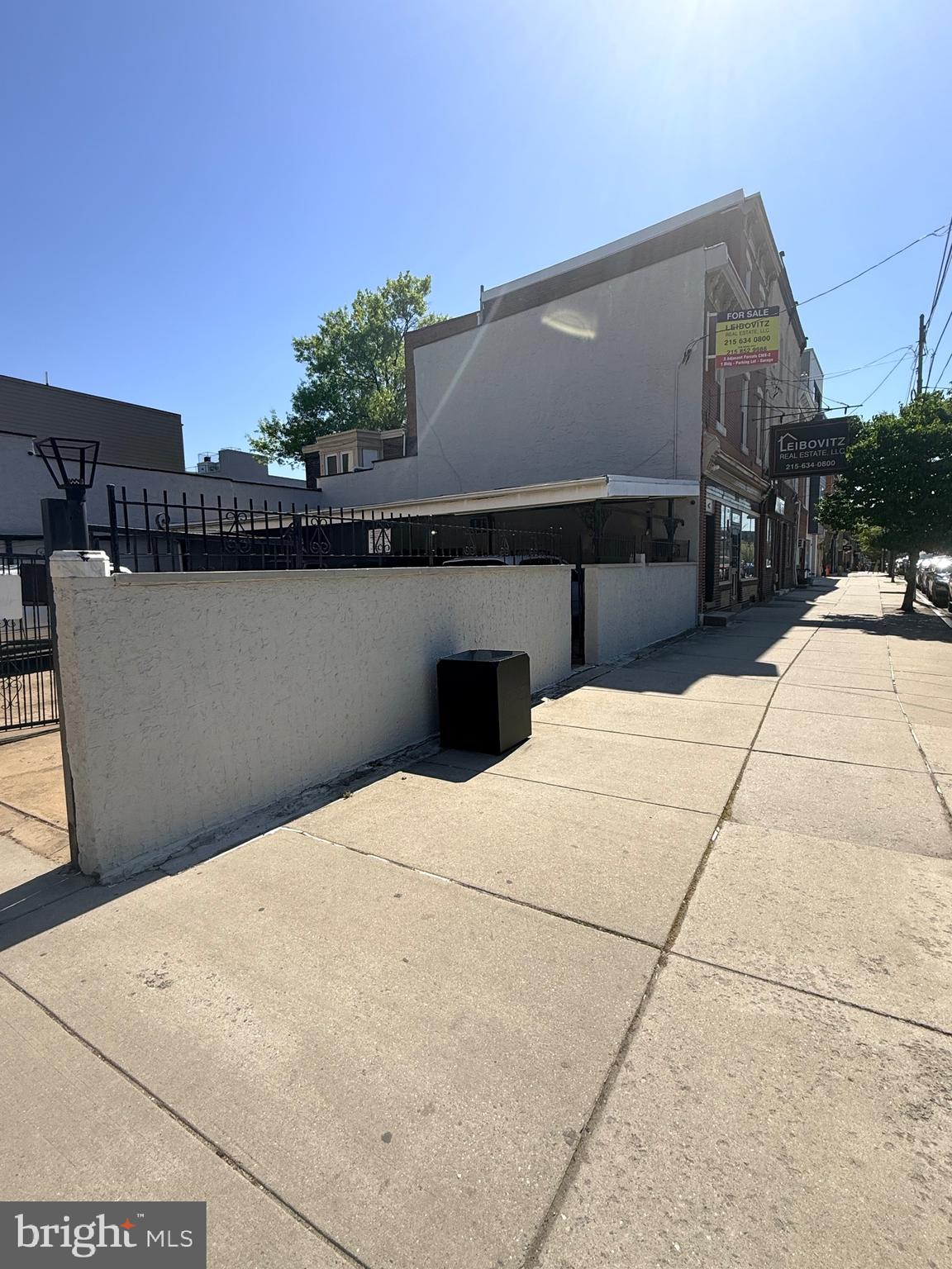 FISHTOWN - Commercial Sale