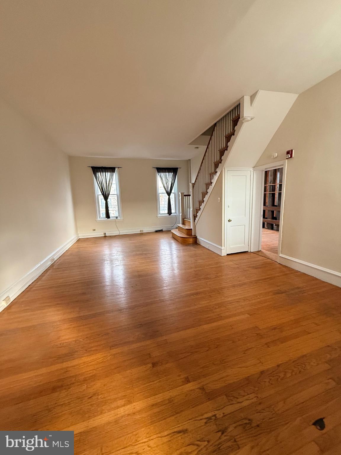 FISHTOWN - Commercial Sale