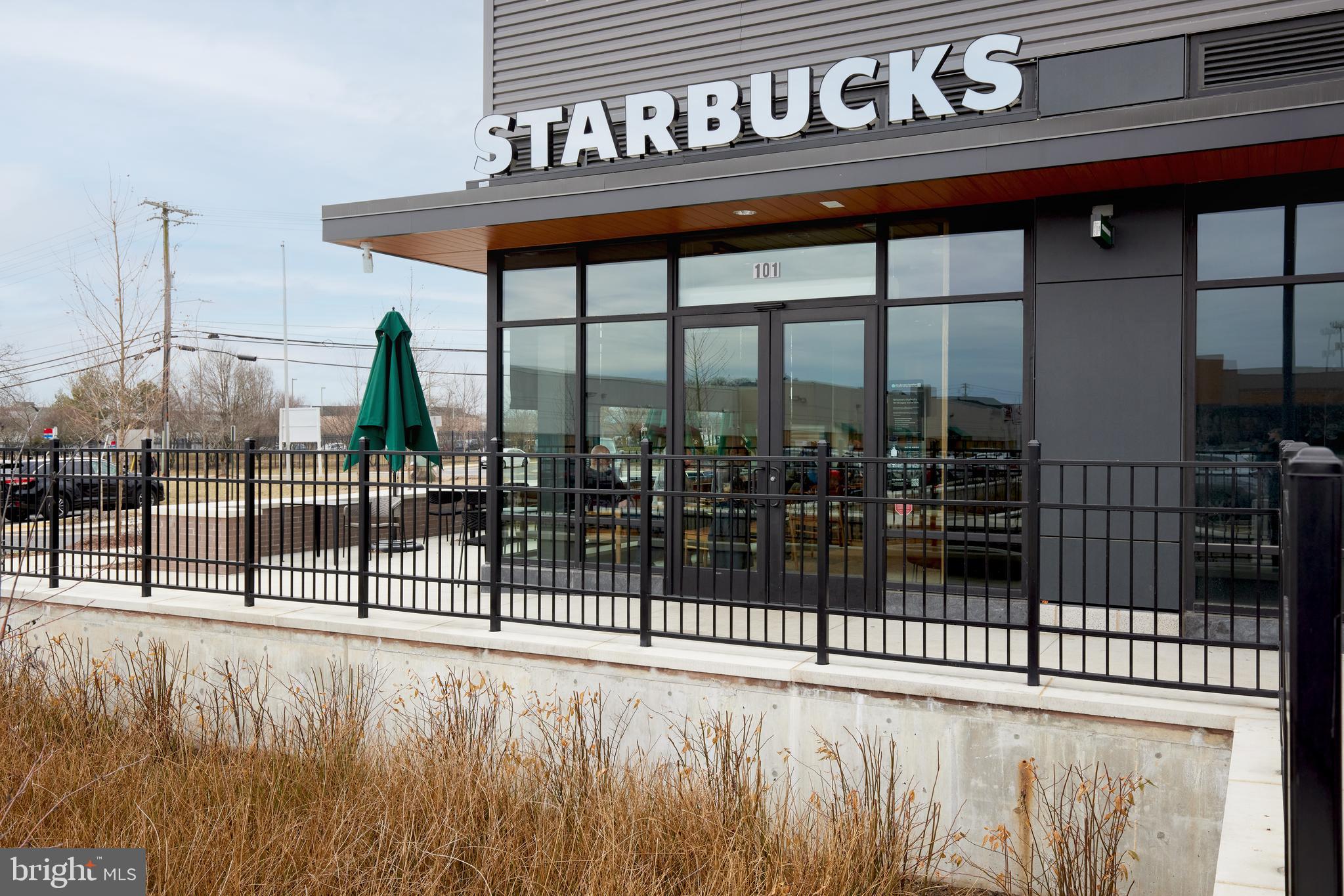 COLUMBIA TOWERS - Residential