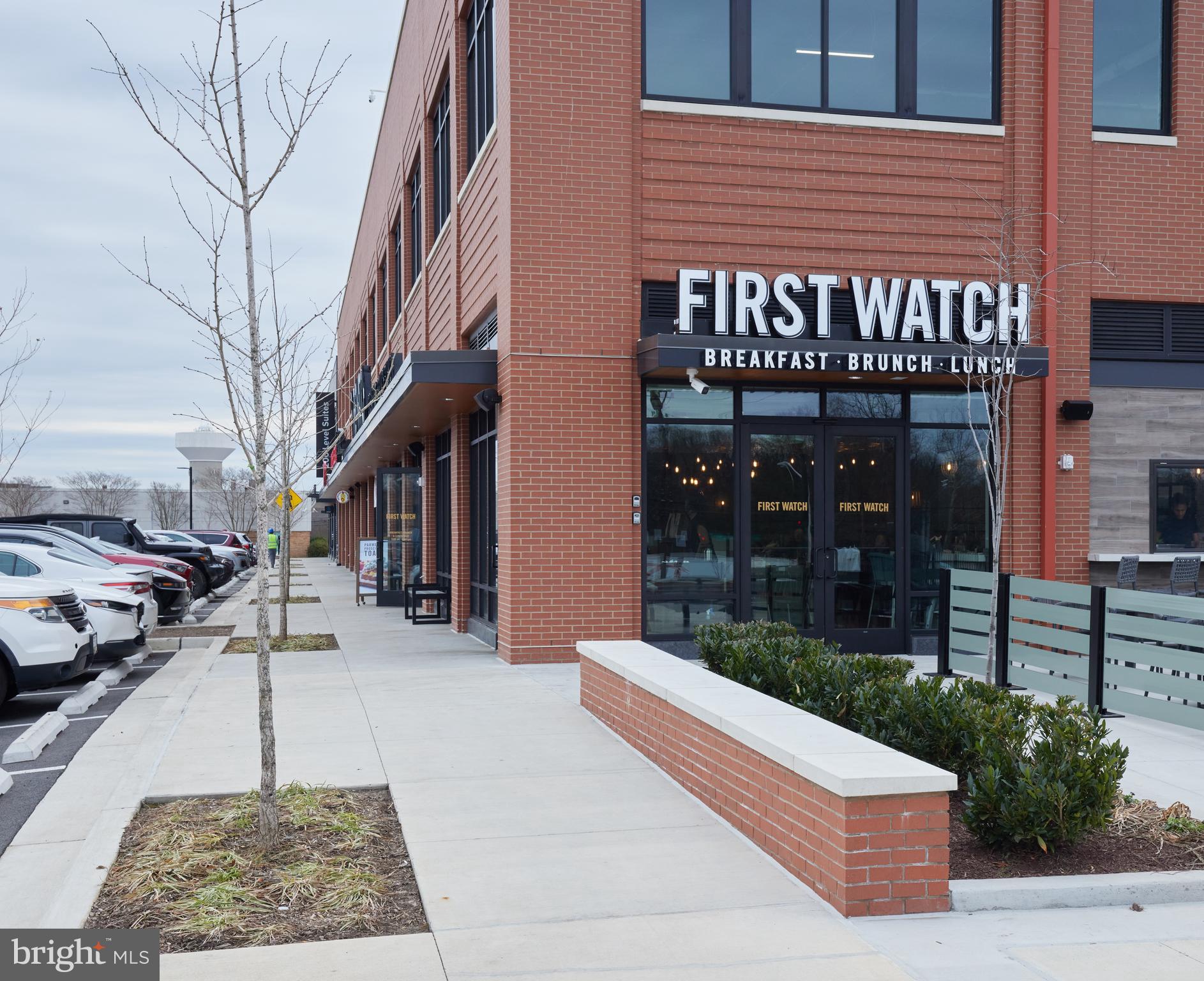 COLUMBIA TOWERS - Residential