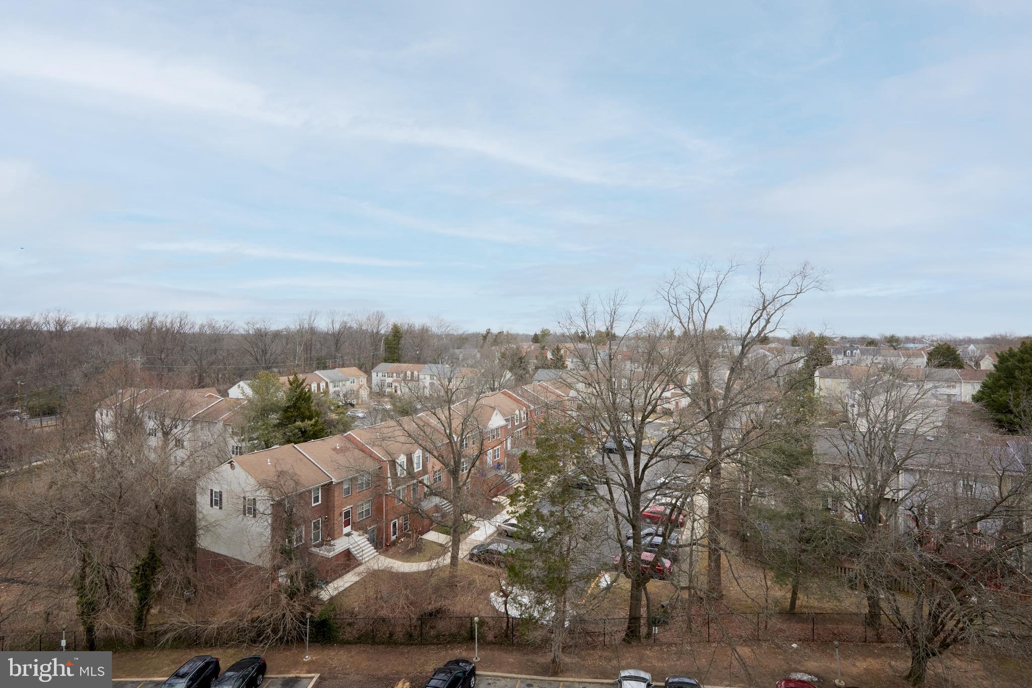 COLUMBIA TOWERS - Residential
