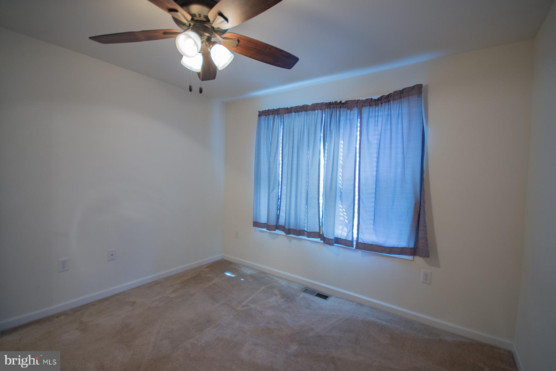 HICKORY RUN II - Residential Lease