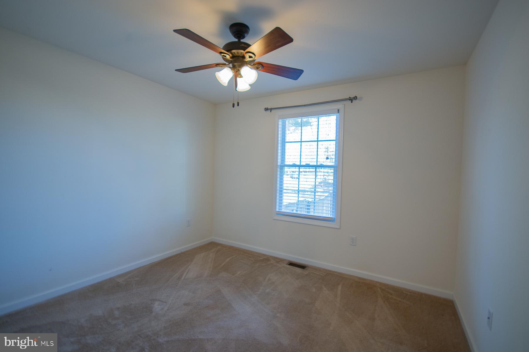 HICKORY RUN II - Residential Lease