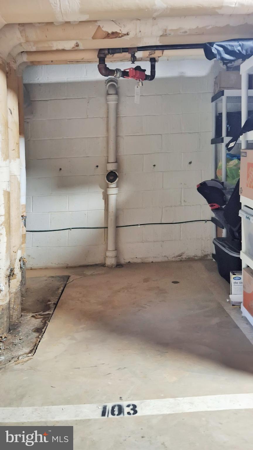 PARKSIDE CONDOMINIUMS - Residential