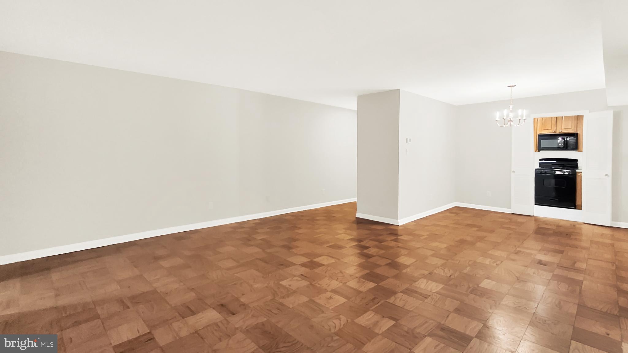 PARKSIDE CONDOMINIUMS - Residential