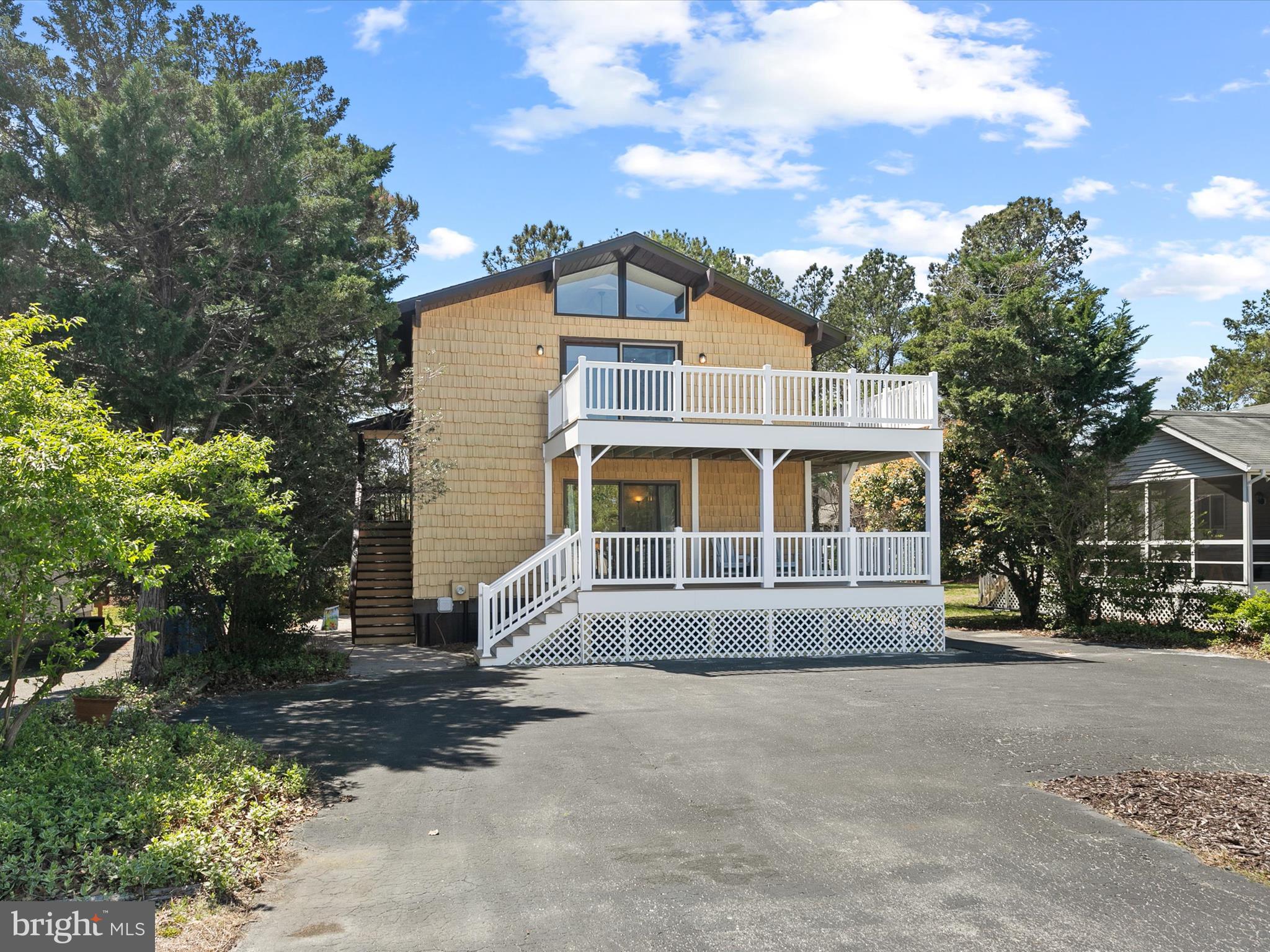 46 WHITE SAIL CIR