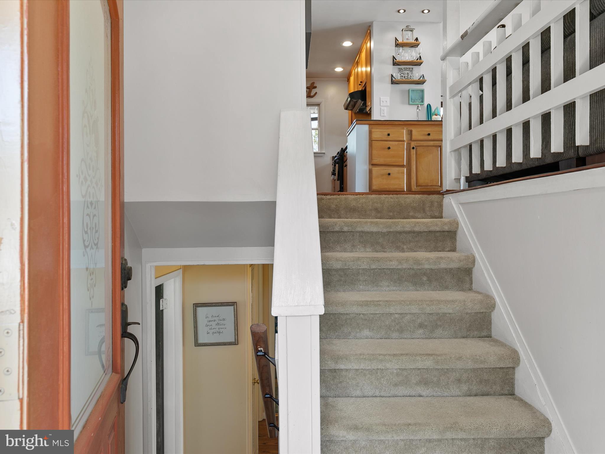 46 WHITE SAIL CIR
