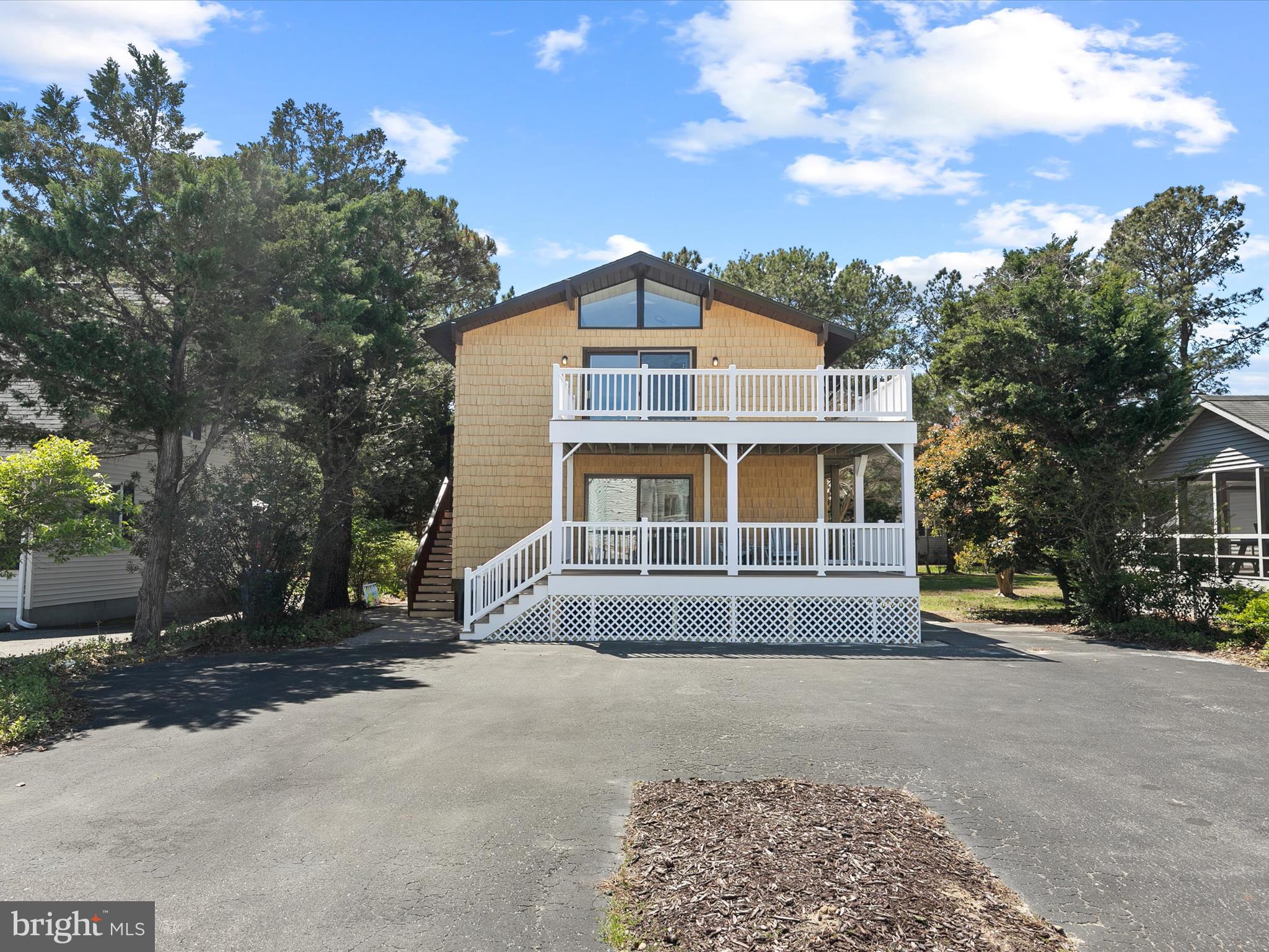 46 WHITE SAIL CIR