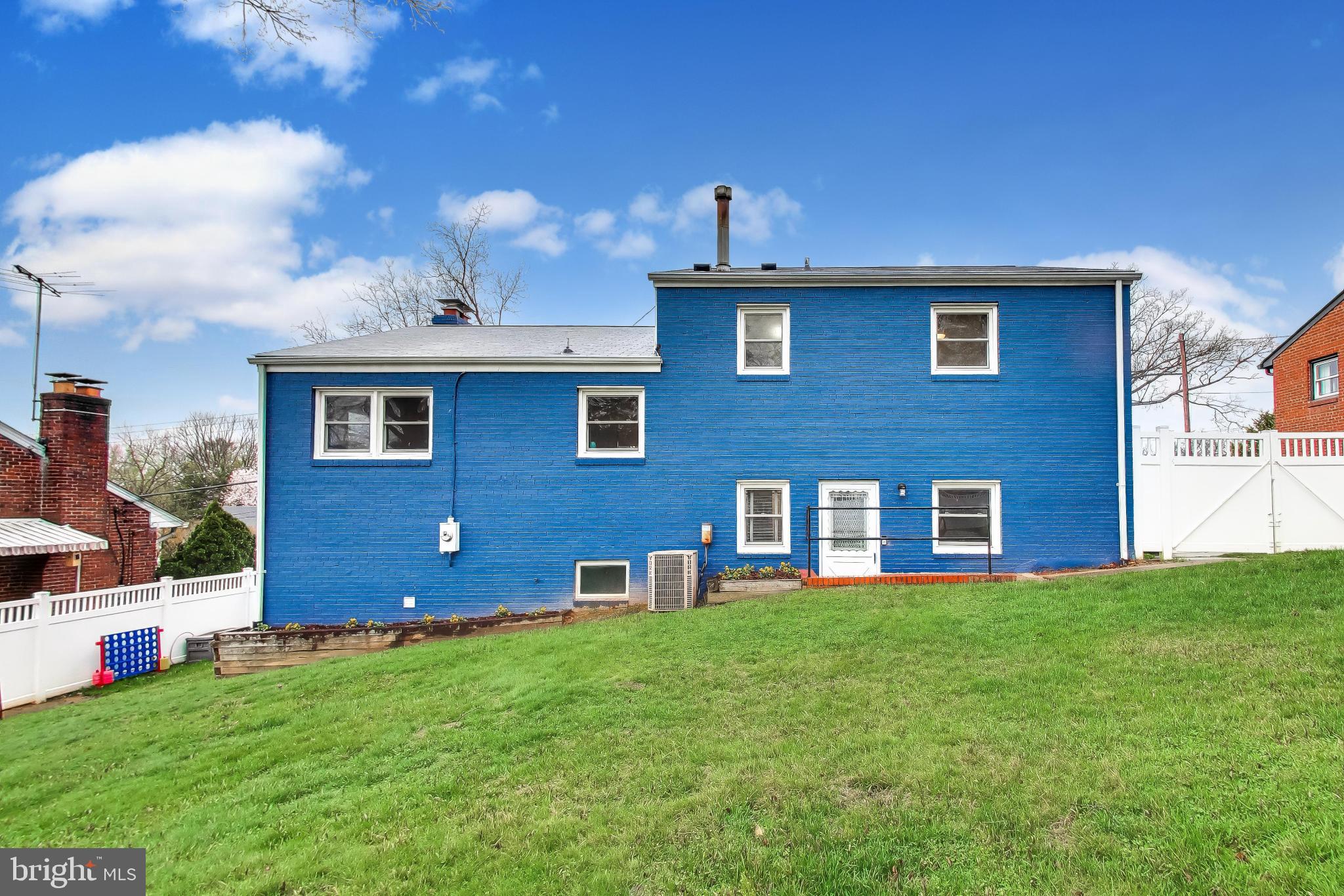 EAST FALLS CHURCH - Residential