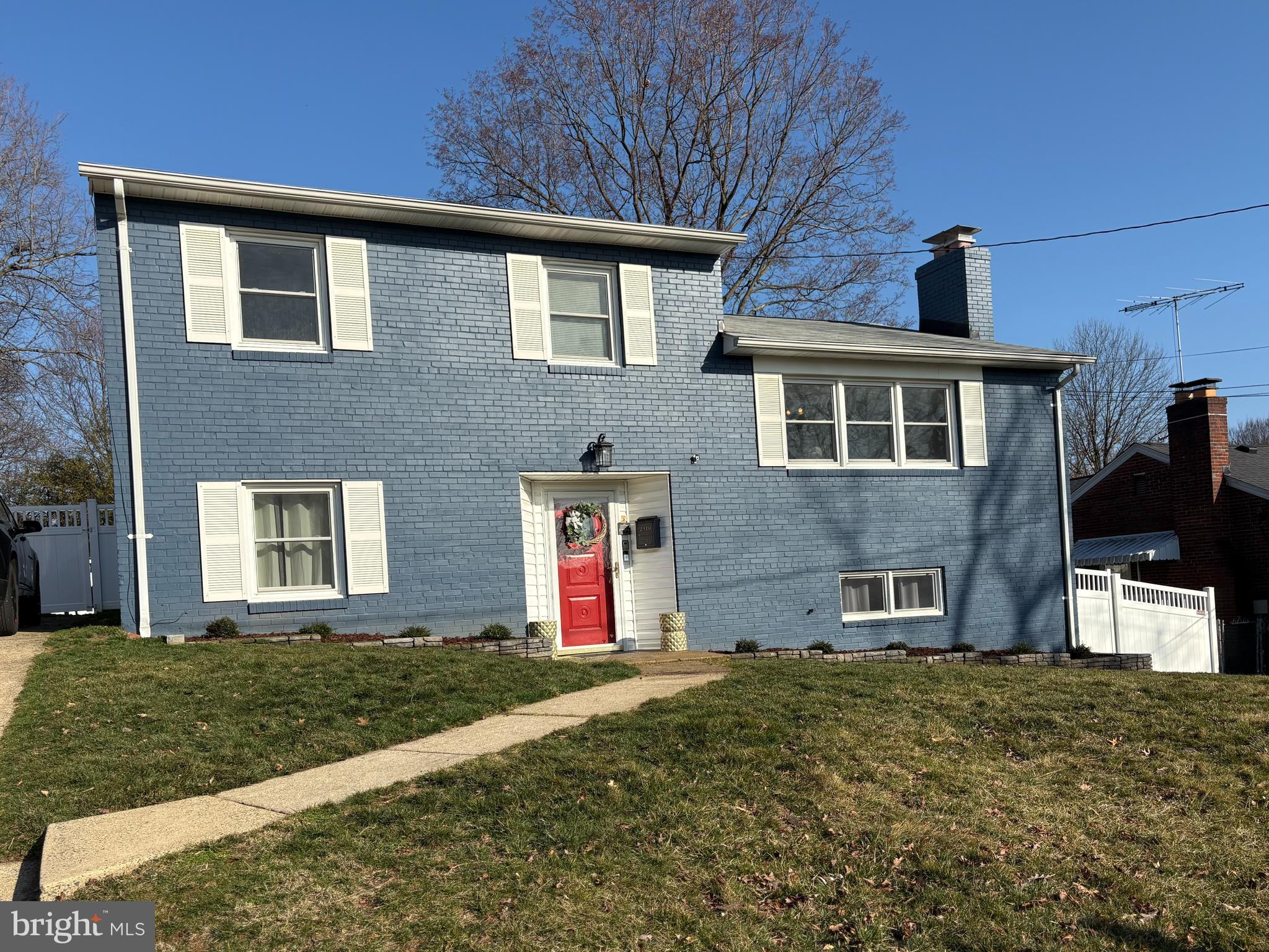 2319 N ROOSEVELT STREET