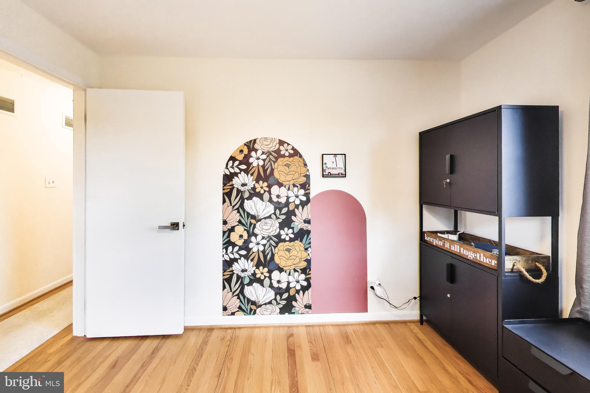 EAST FALLS CHURCH - Residential