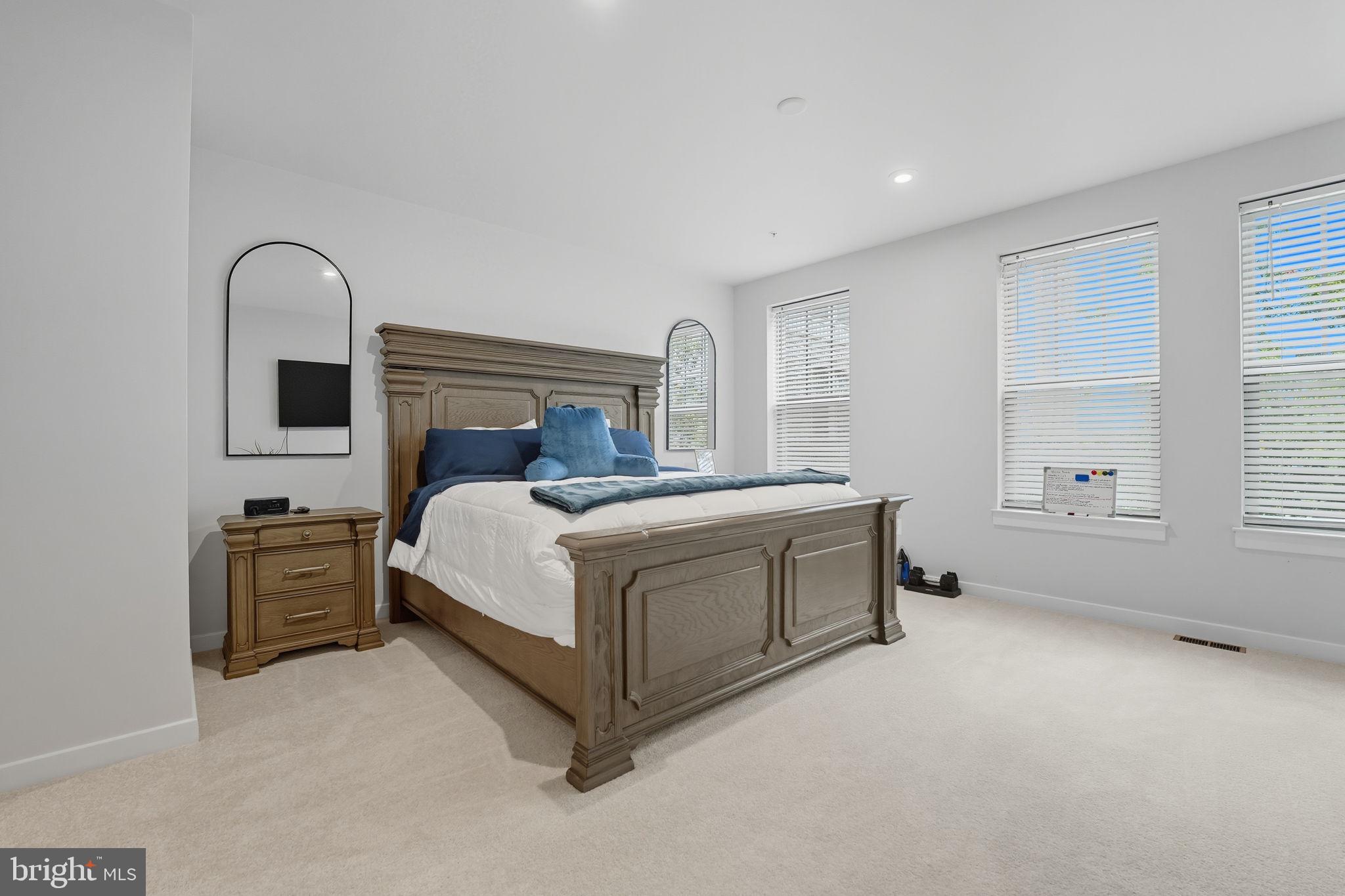 VILLAGE AT MANASSAS PARK - Residential Lease